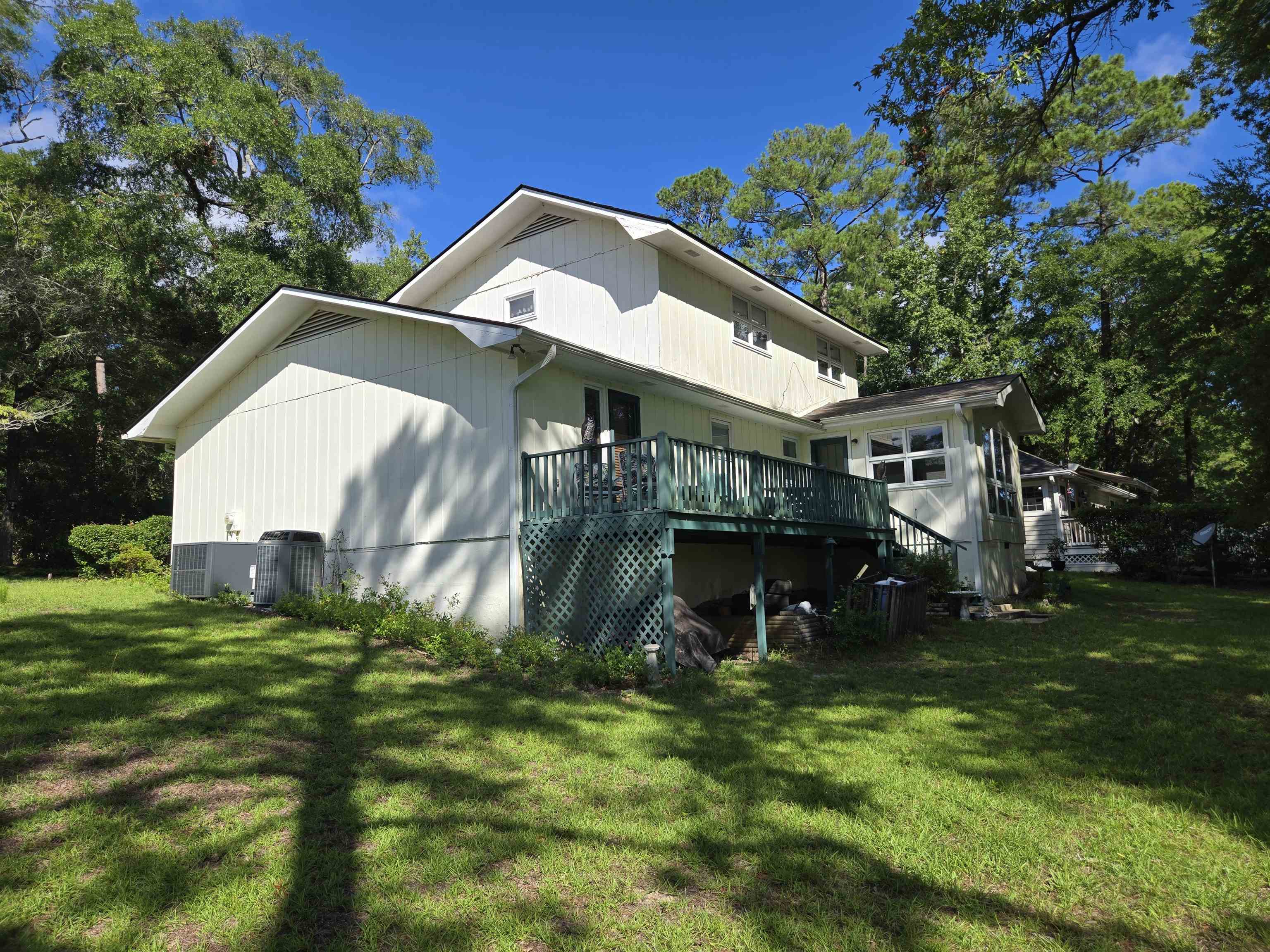 2240 Jackson Circle Property Photo 4