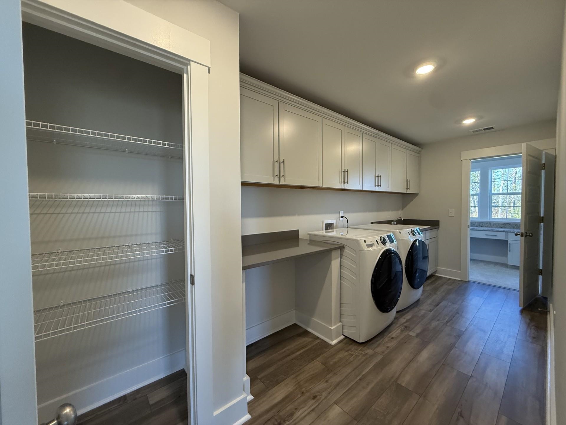 6252 Zoe Way Property Photo 15
