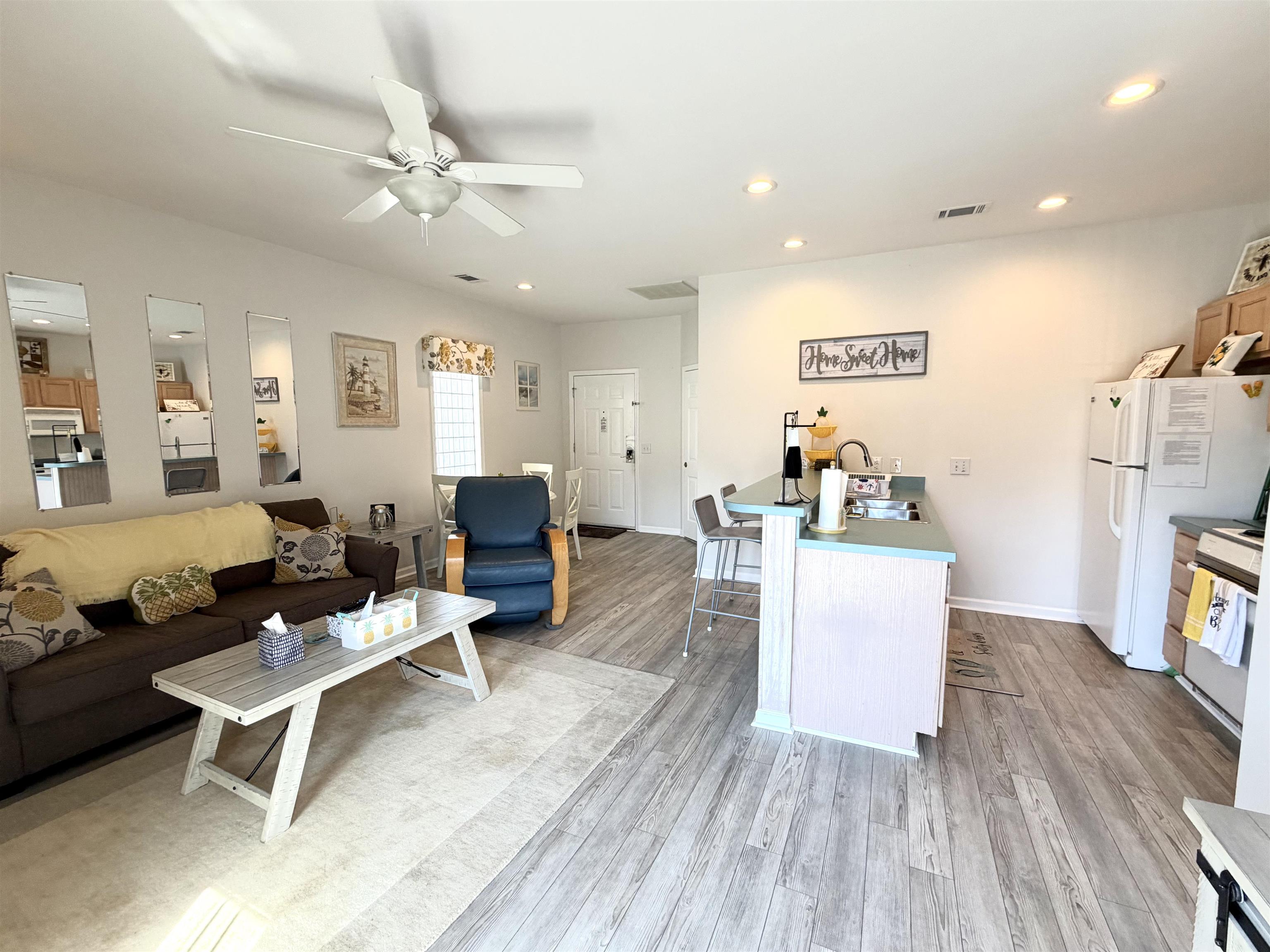 225 Royal Poste Rd. Property Photo 4