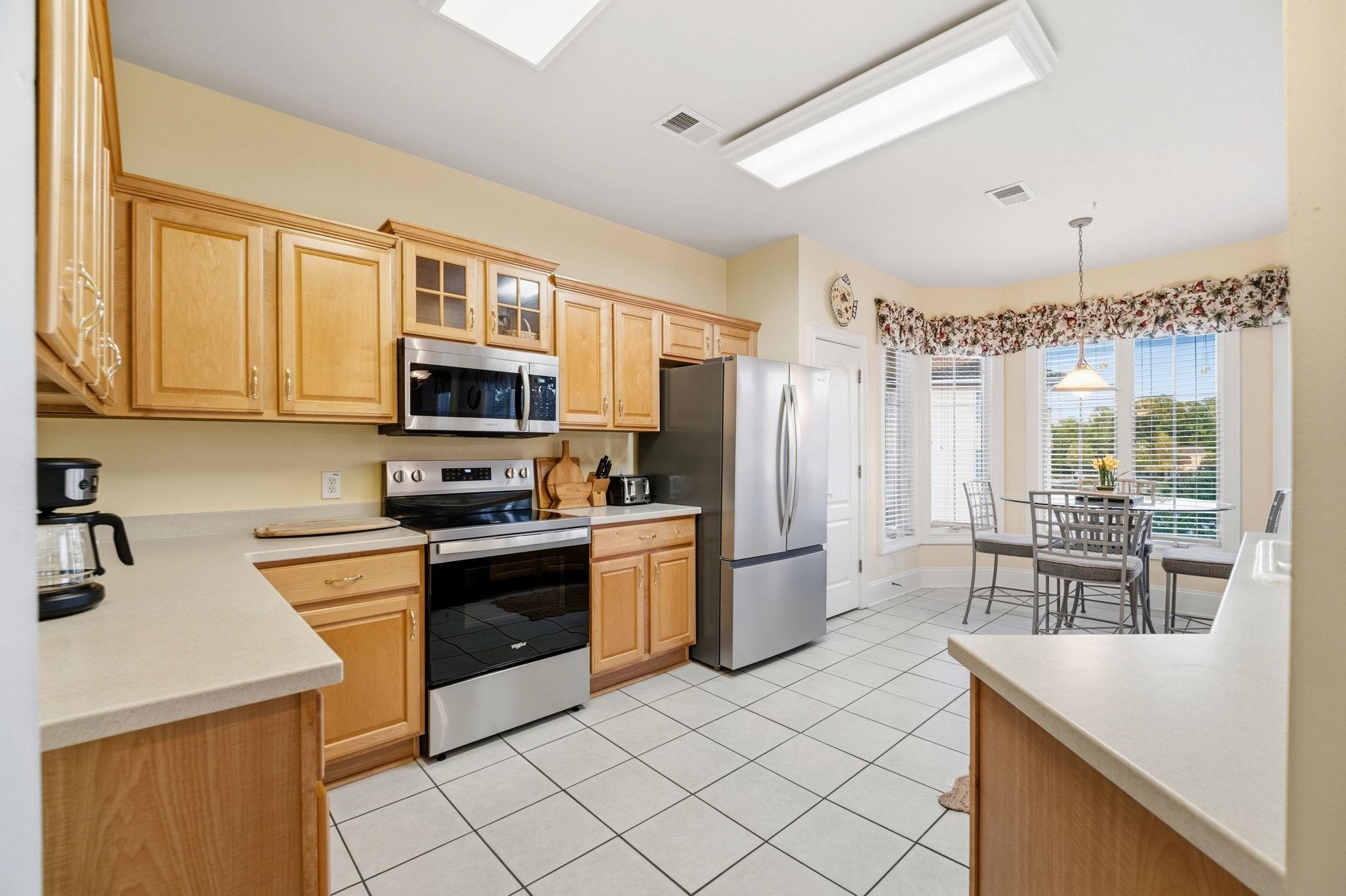 2180 Waterview Dr. Property Photo 13