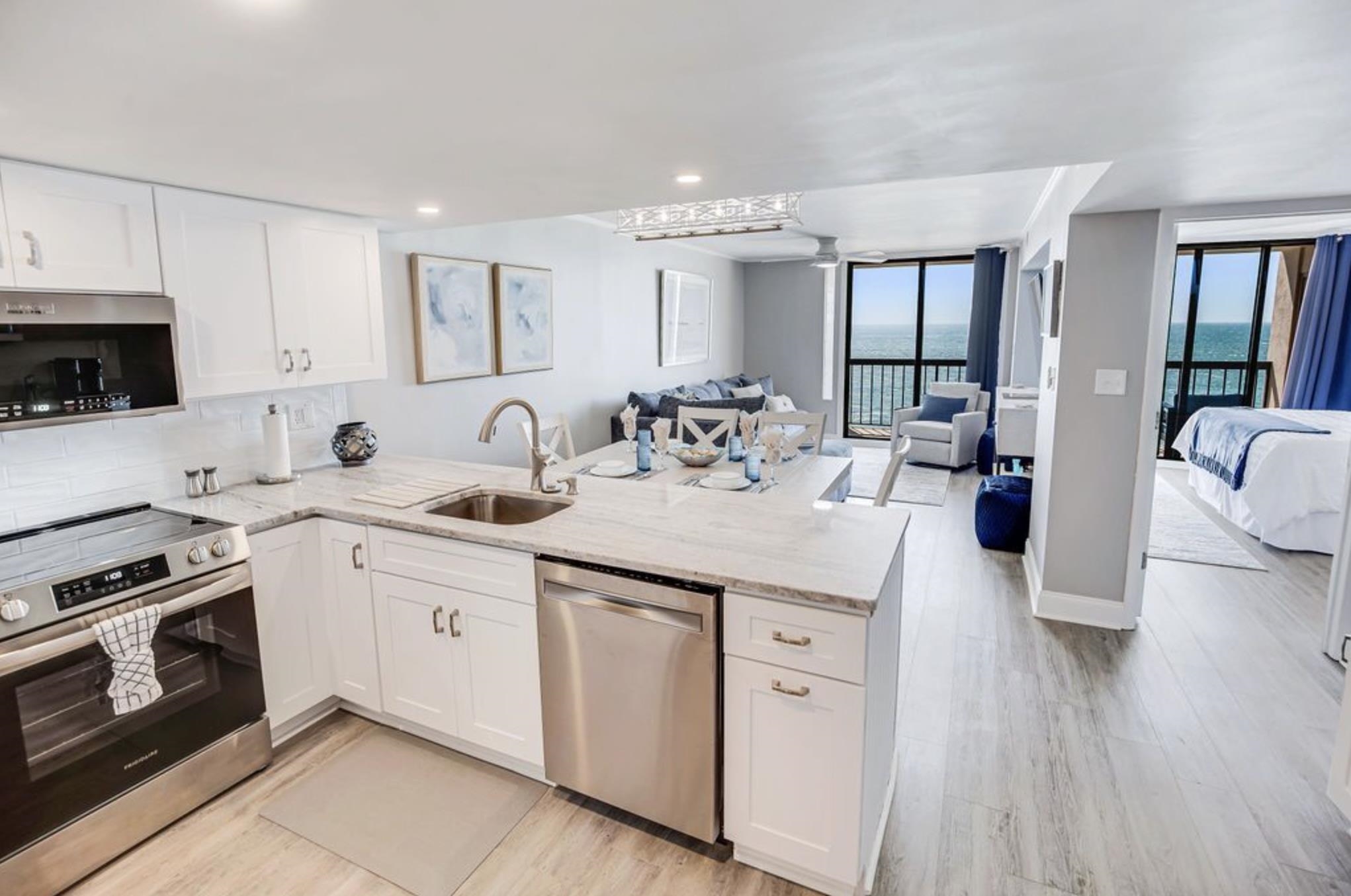 4111 S Ocean Blvd. Property Photo 9