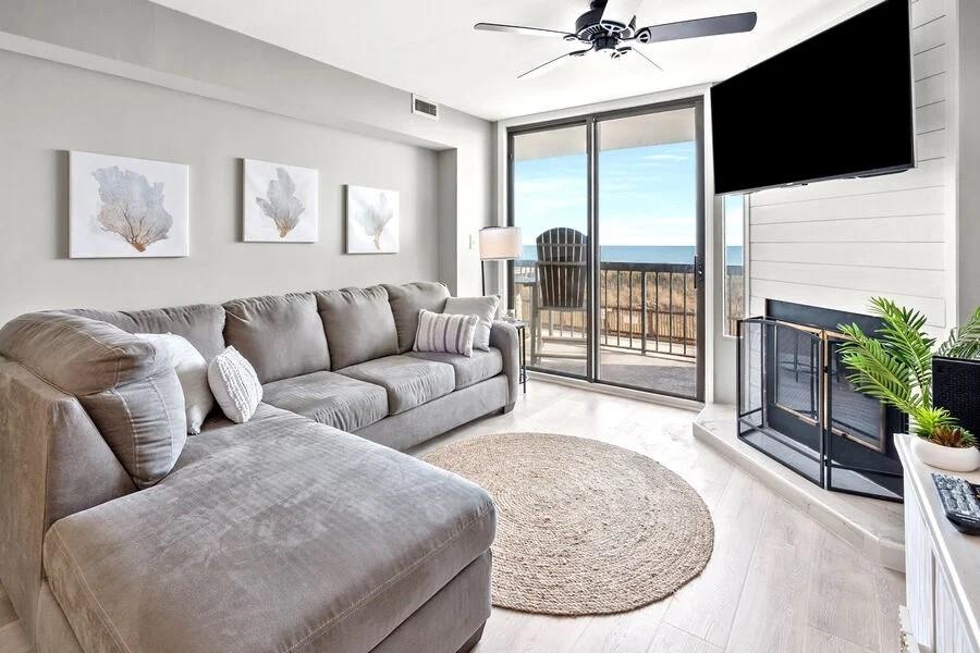 4111 S Ocean Blvd. Property Photo 4