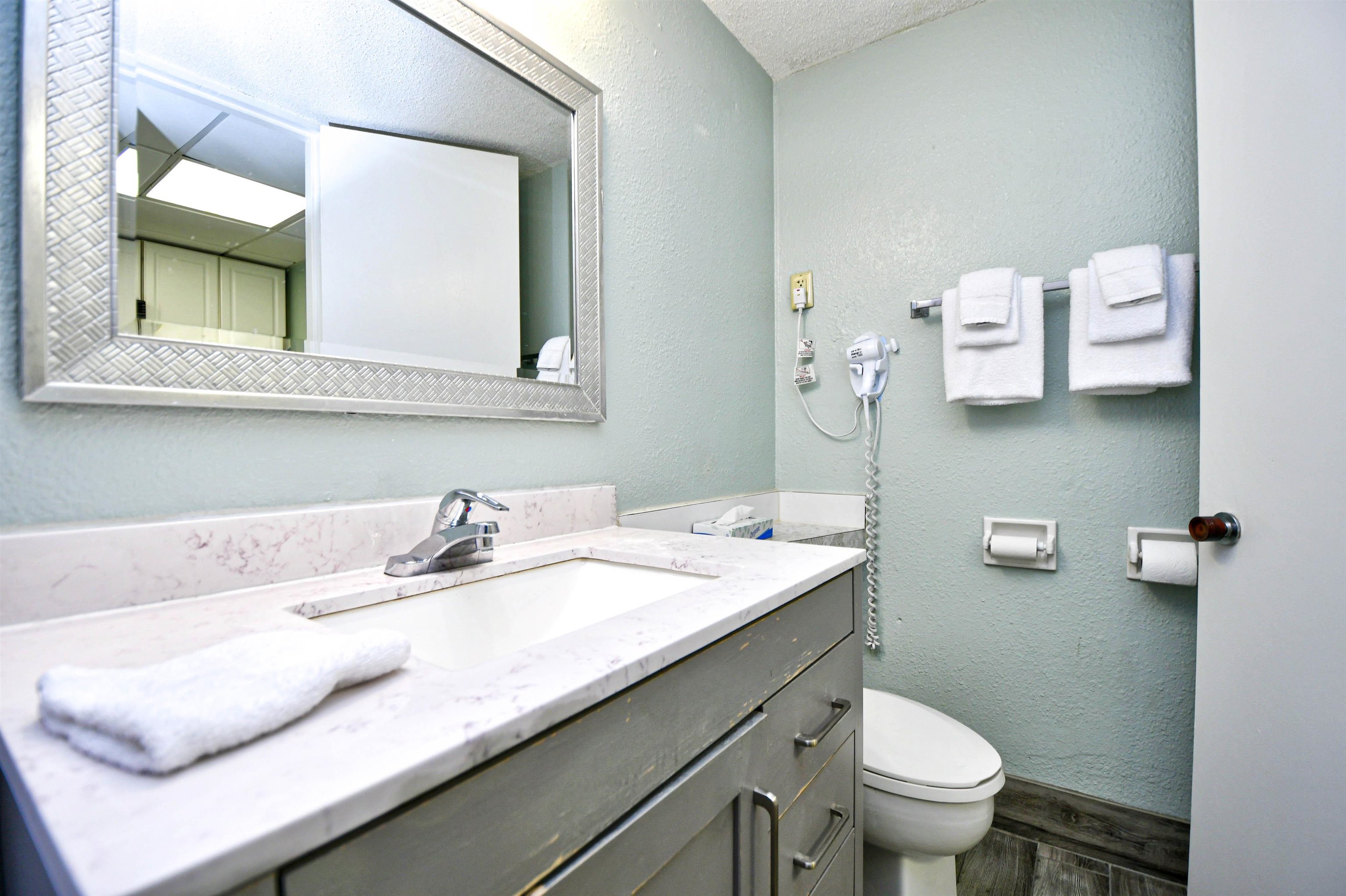 6803 N Ocean Blvd. Property Photo 14