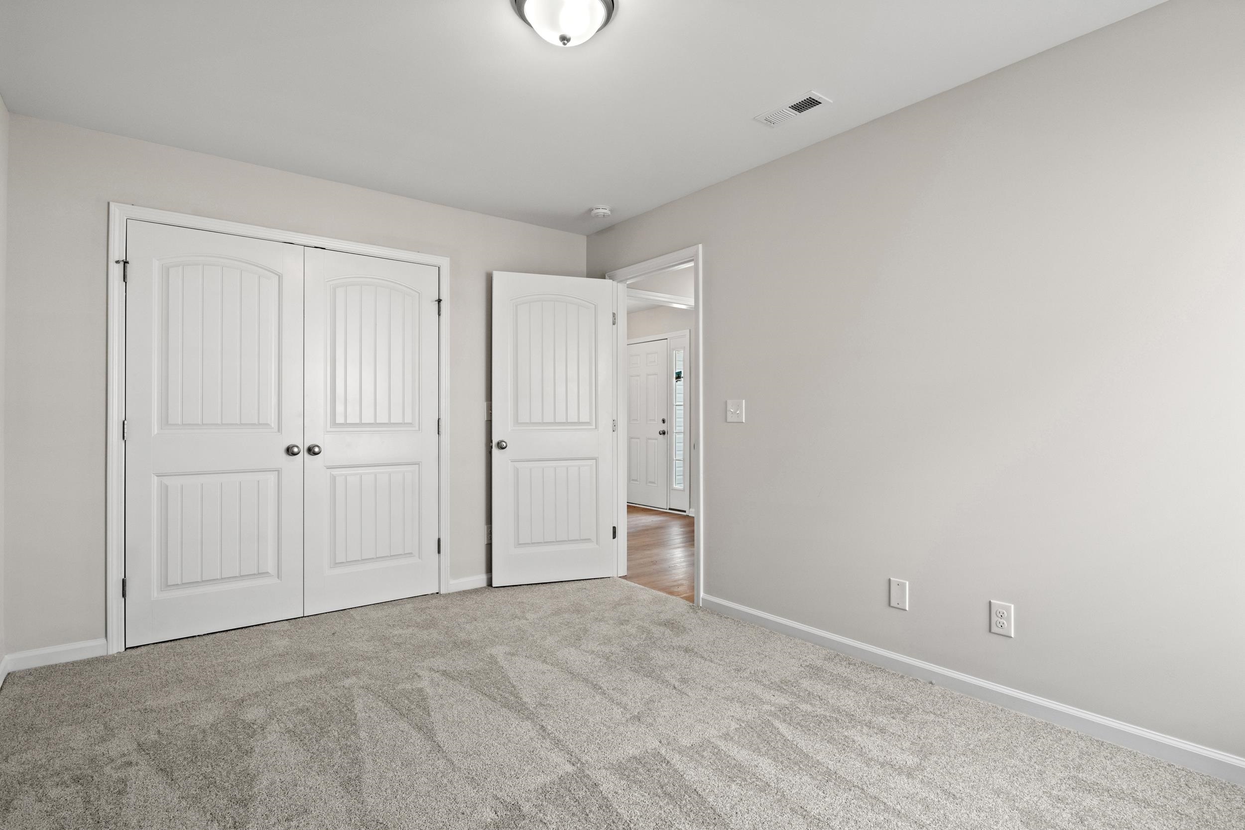 939 Woodside Dr. Property Photo 11