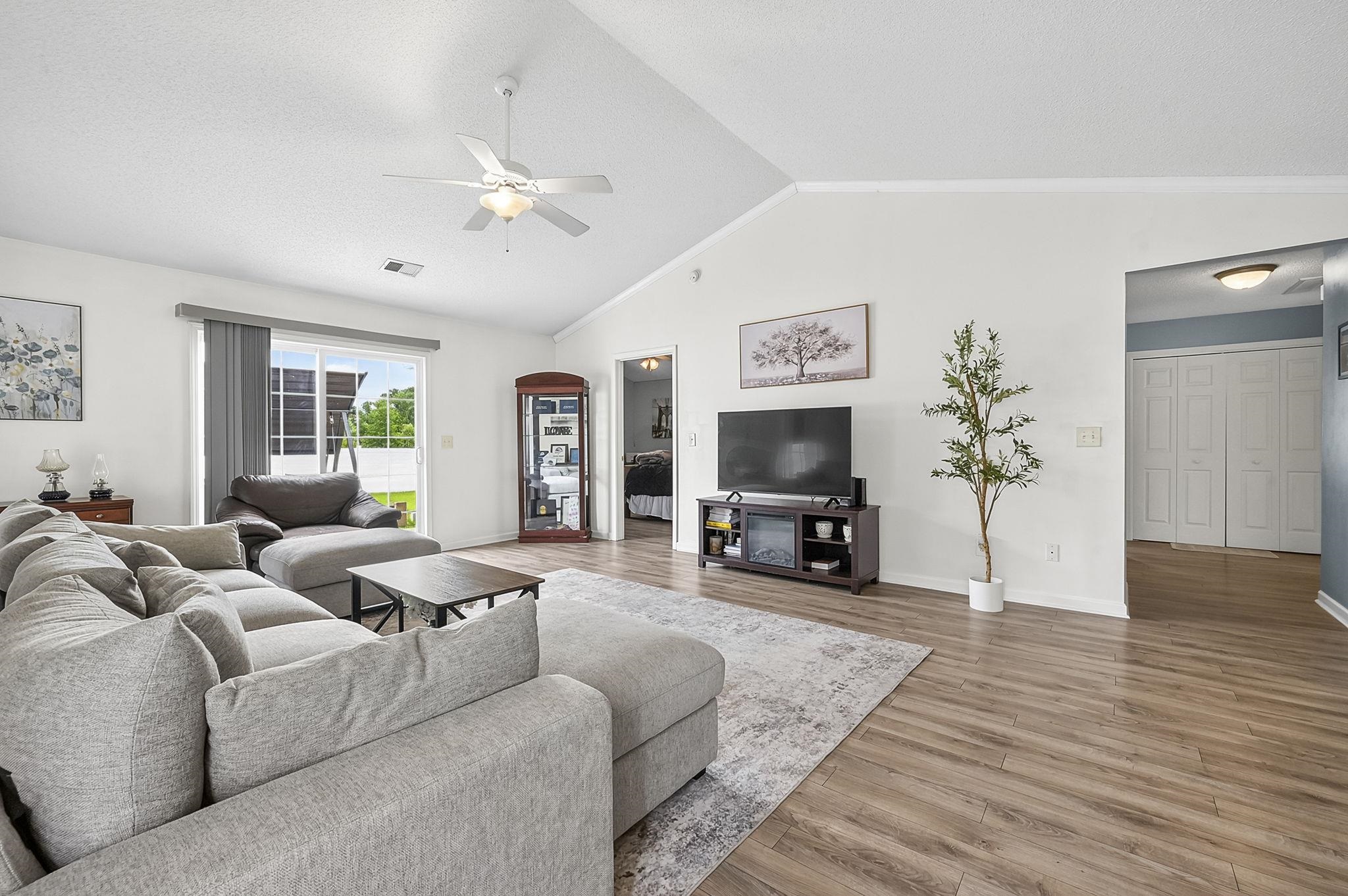 8333 Tartan Ln. Property Photo 15