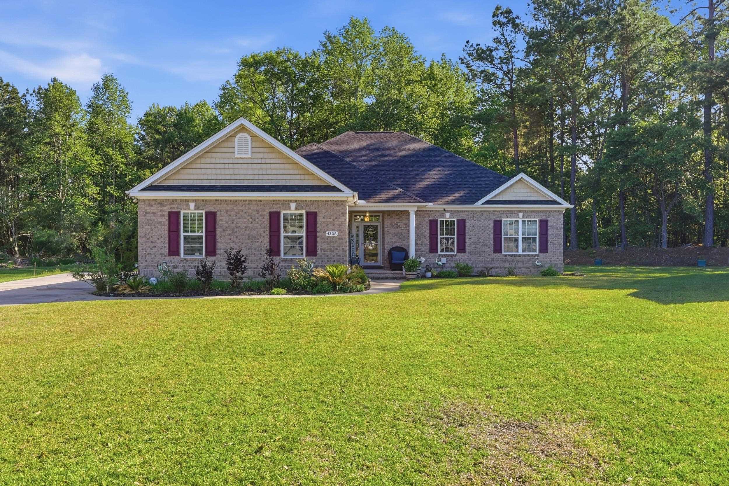4206 Ridgewood Dr. Property Photo 1