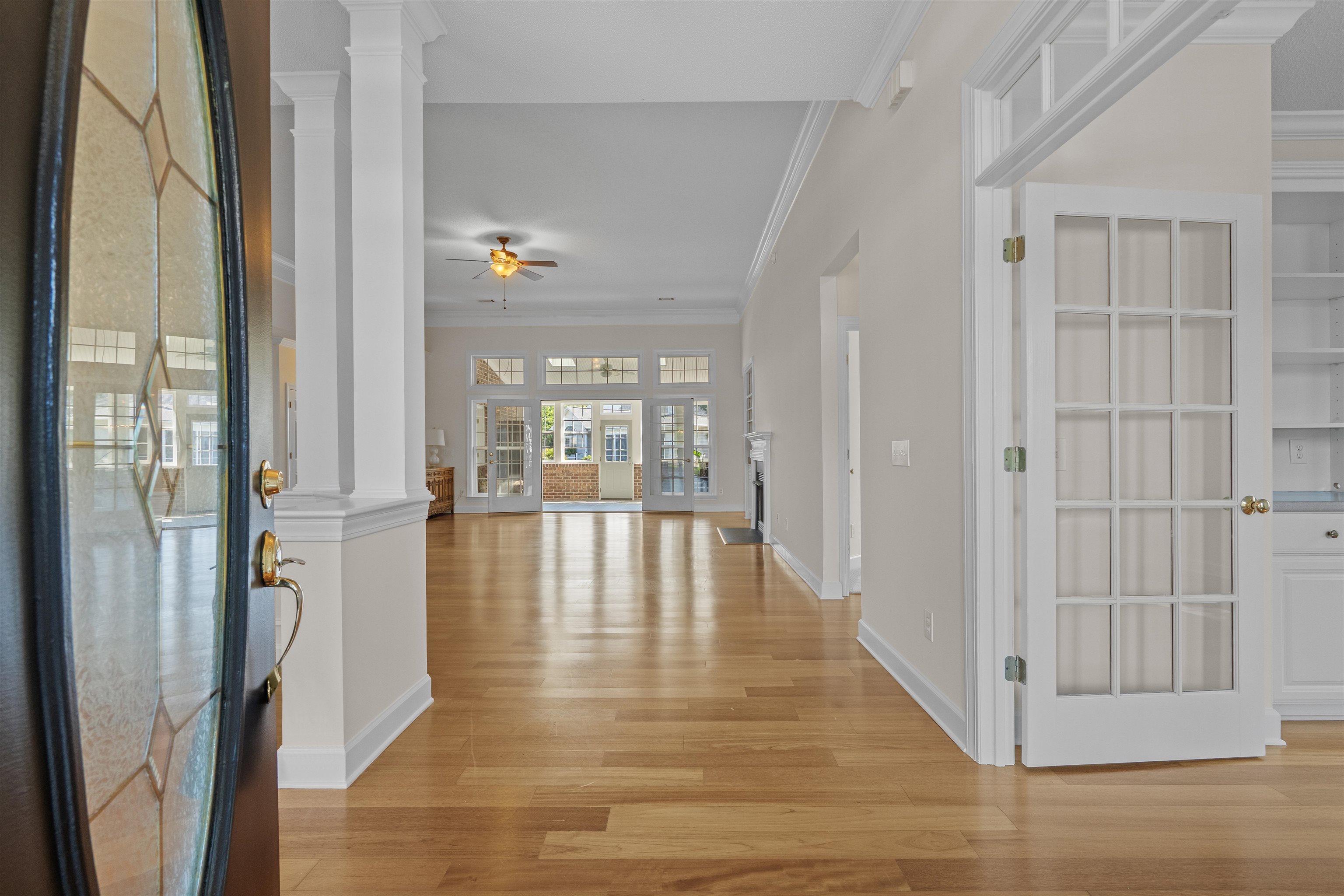 457 Spring Lake Dr. Property Photo 5