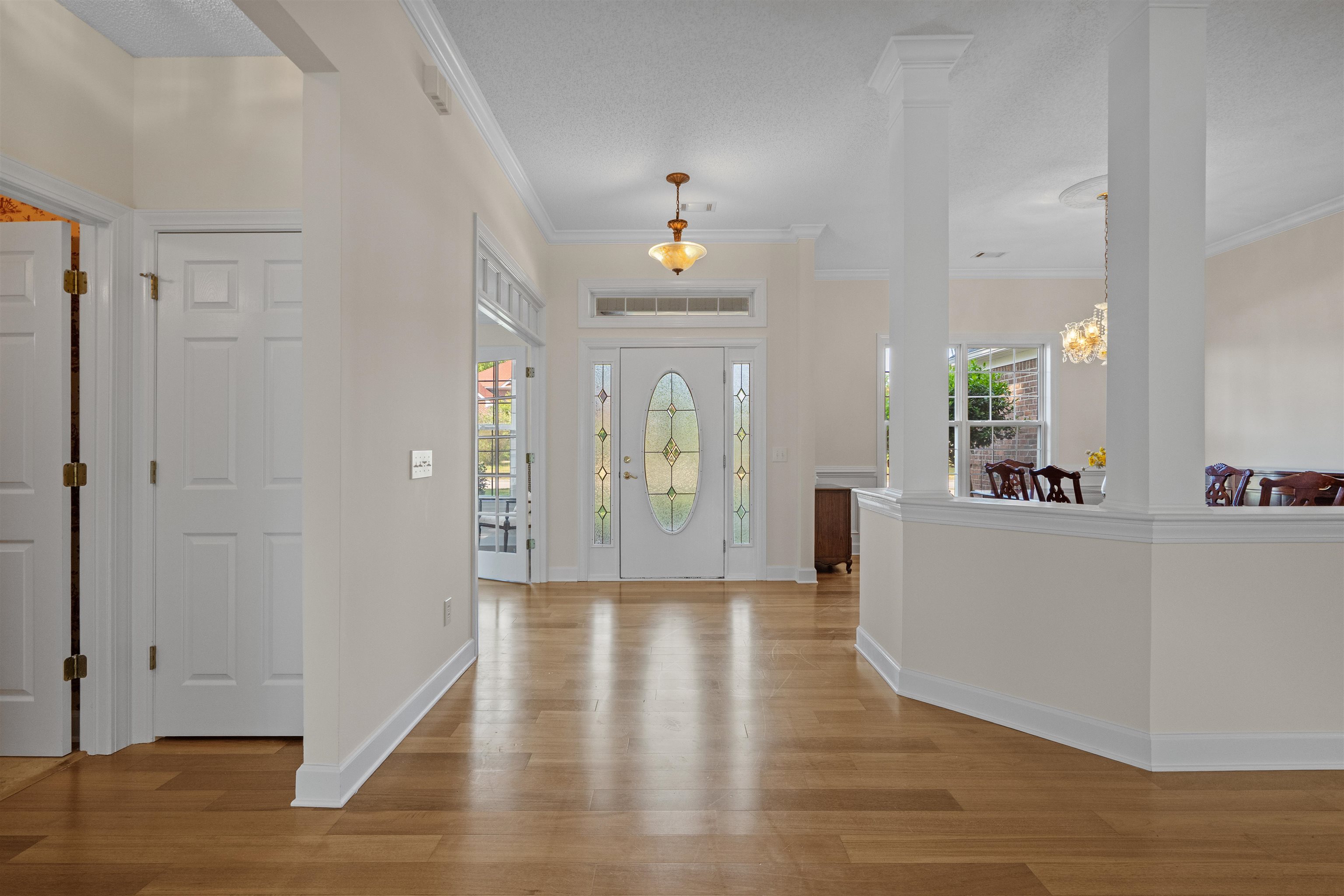 457 Spring Lake Dr. Property Photo 6