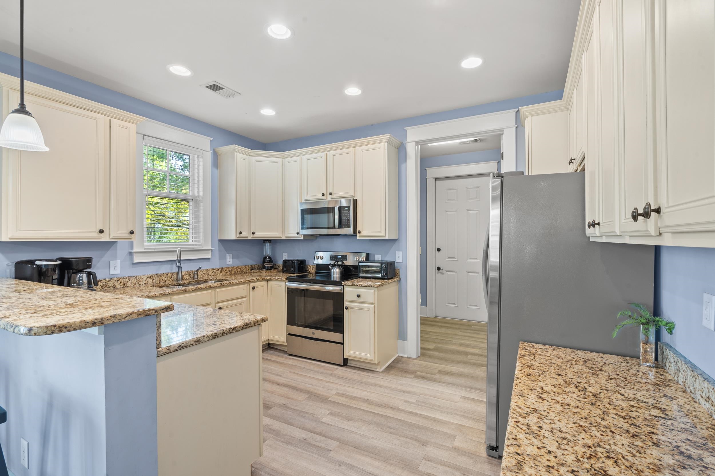 680 Olde Mill Dr. Property Photo 12