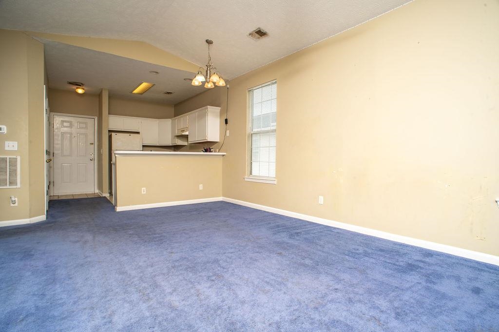 498 River Oaks Dr. Property Photo 8