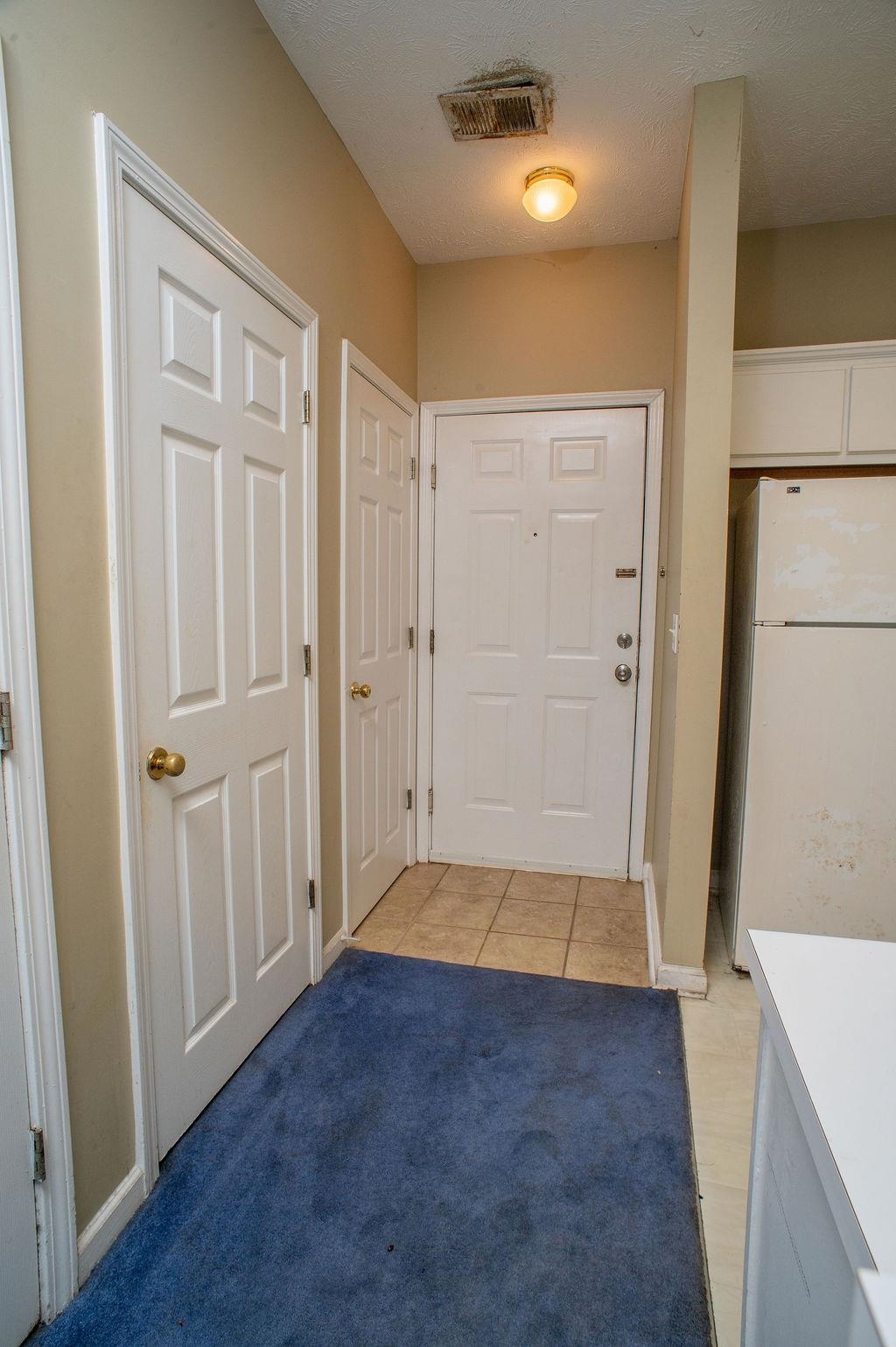 498 River Oaks Dr. Property Photo 14