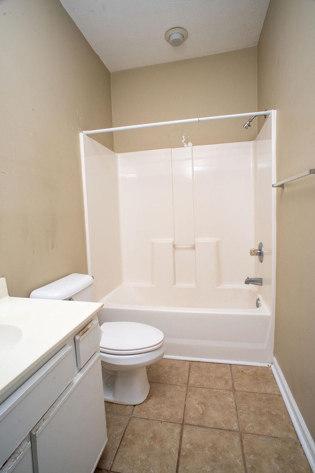 498 River Oaks Dr. Property Photo 27