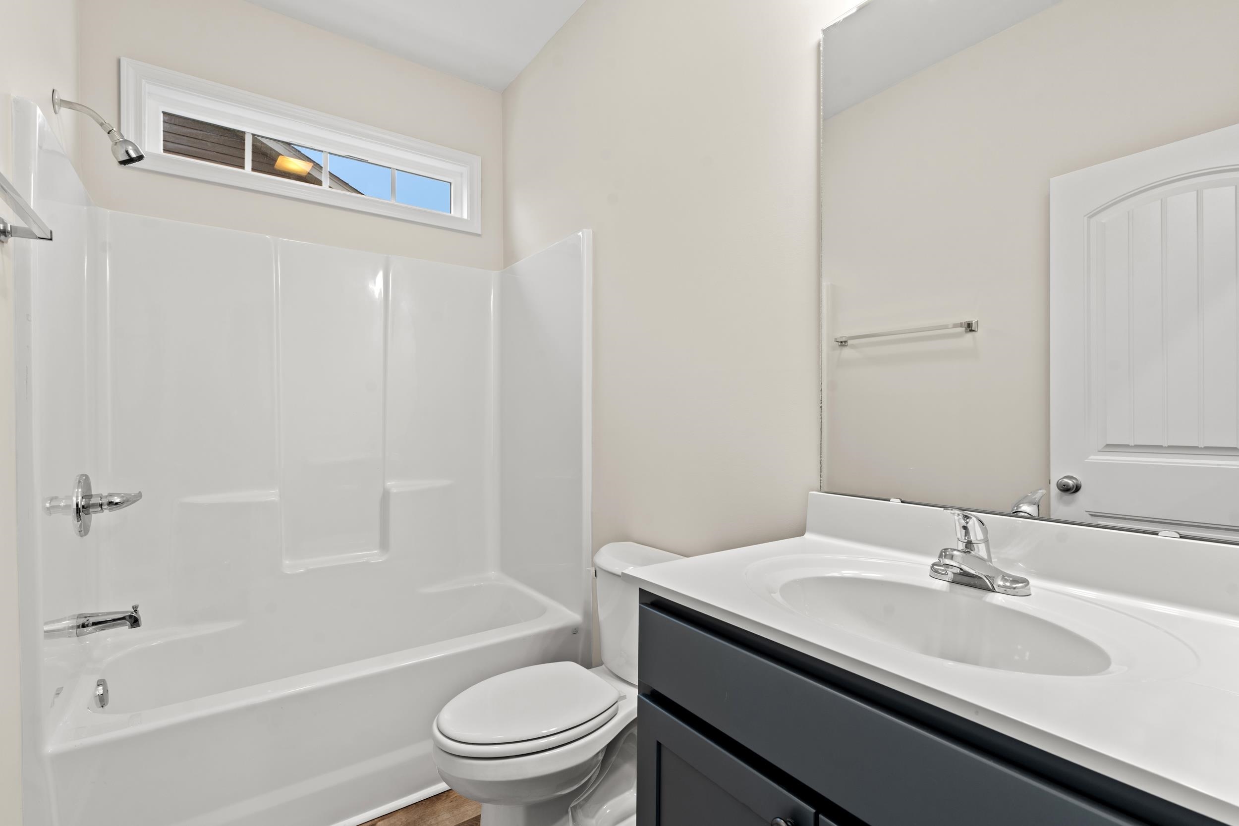 72 Cove Ln. Property Photo 17