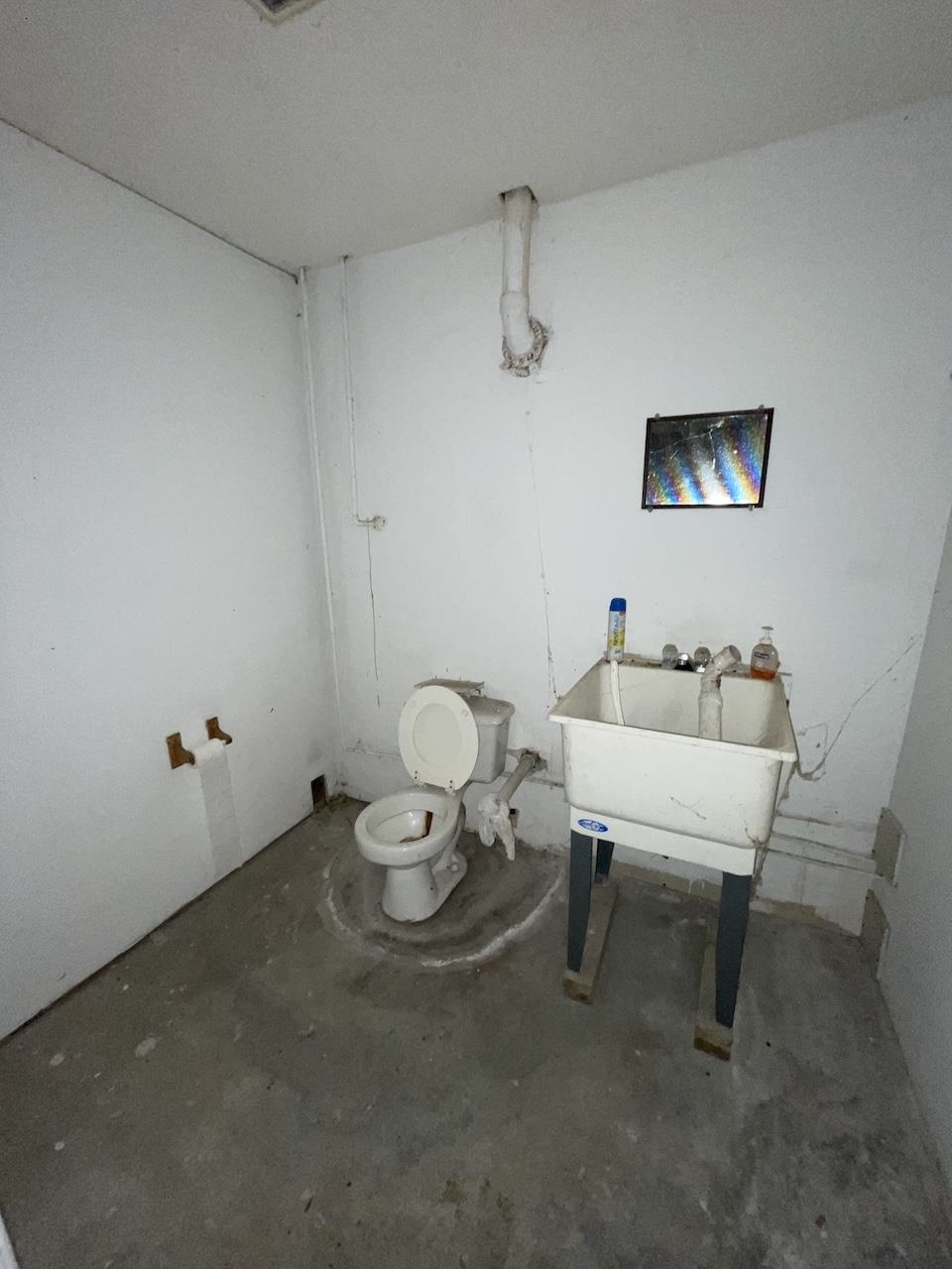 1200 Glenns Bay Rd. Property Photo 5