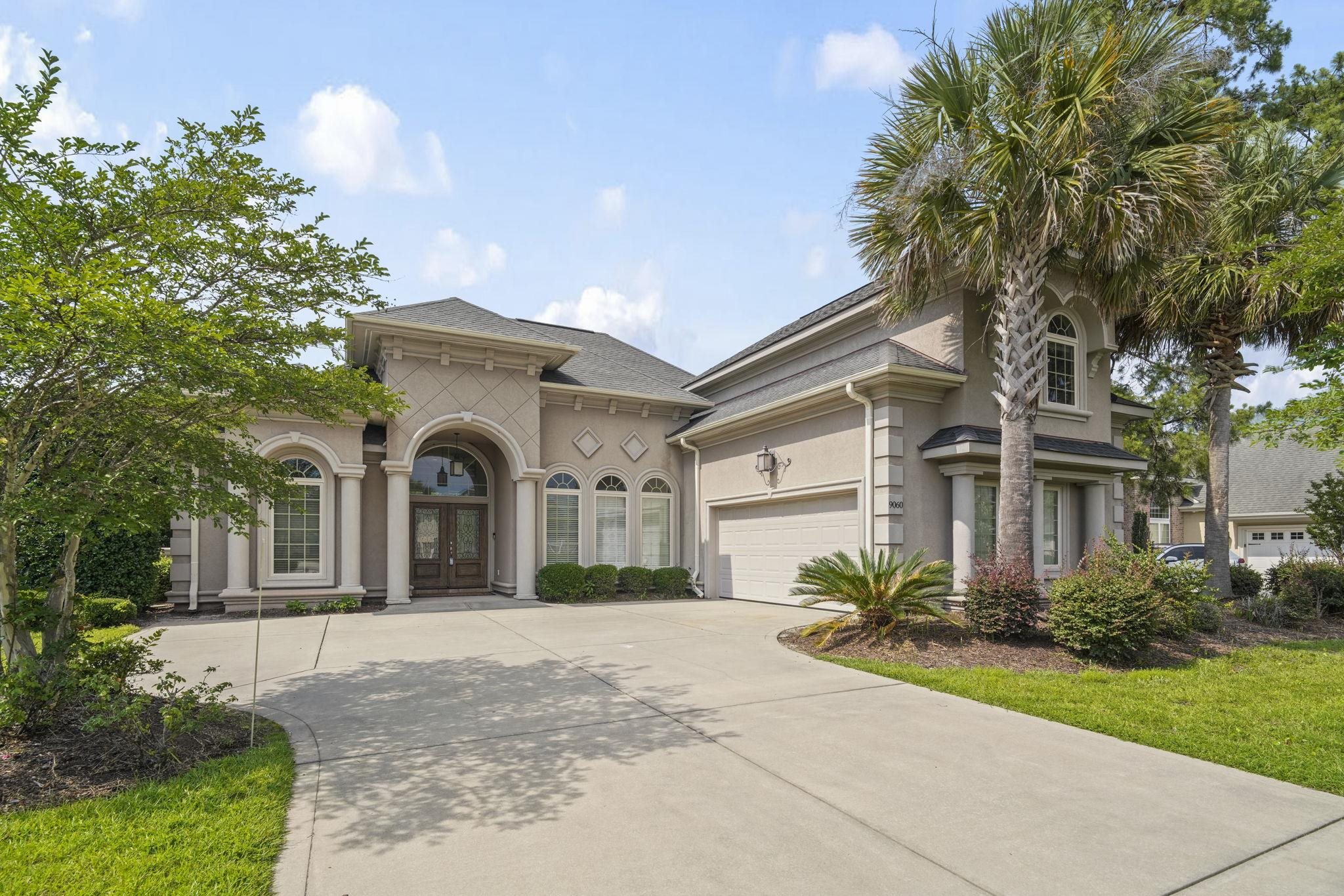 9060 Abingdon Dr. Property Photo 1