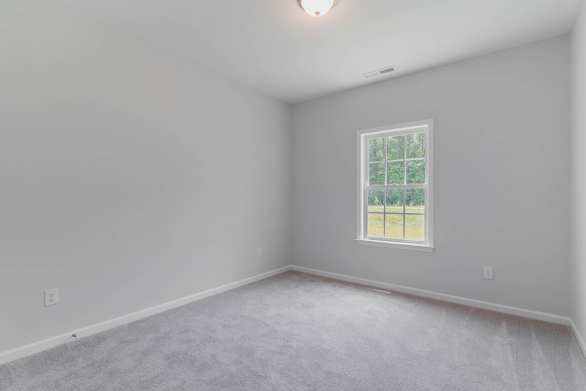 92 Cove Ln. Property Photo 17