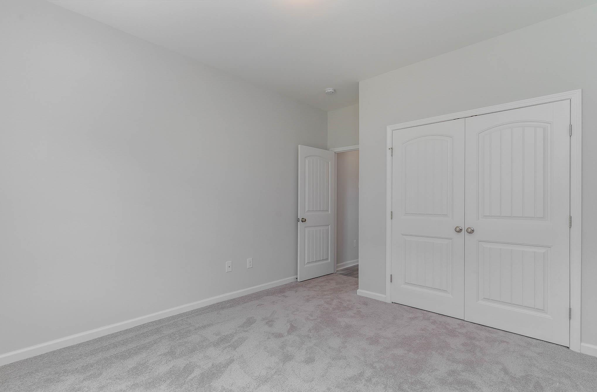 92 Cove Ln. Property Photo 18