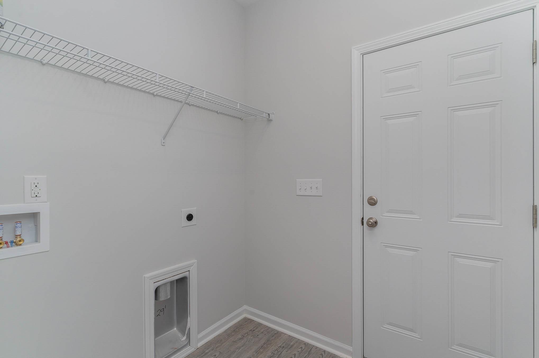 92 Cove Ln. Property Photo 19