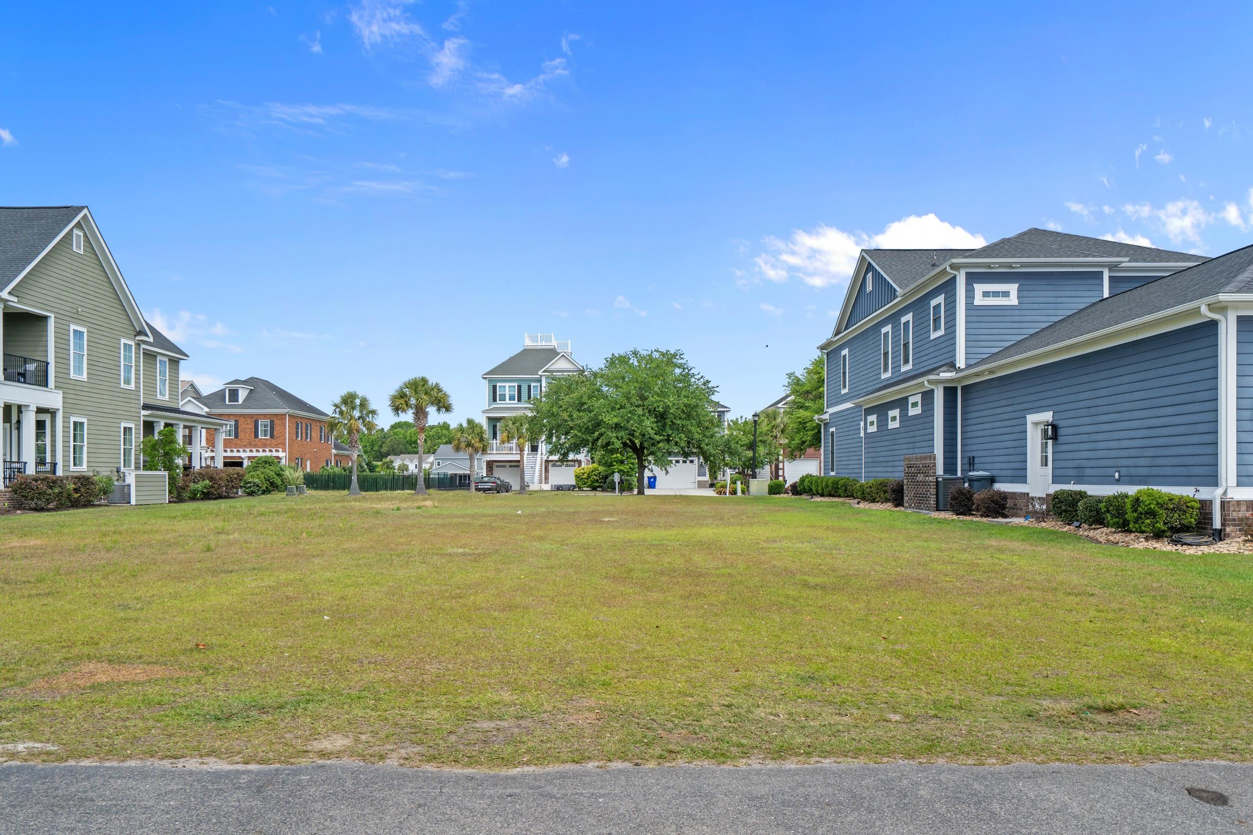 884 Crystal Water Way Property Photo 2