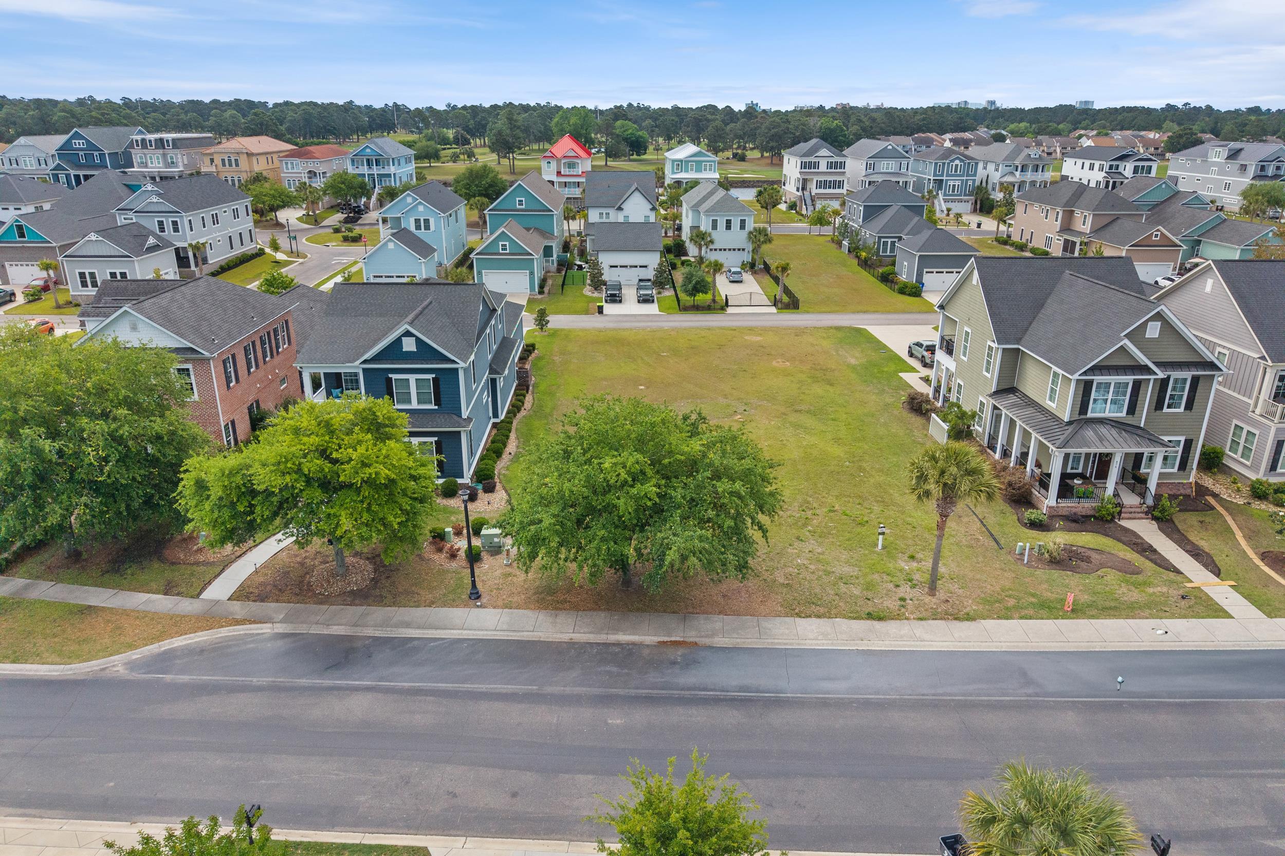 884 Crystal Water Way Property Photo 3