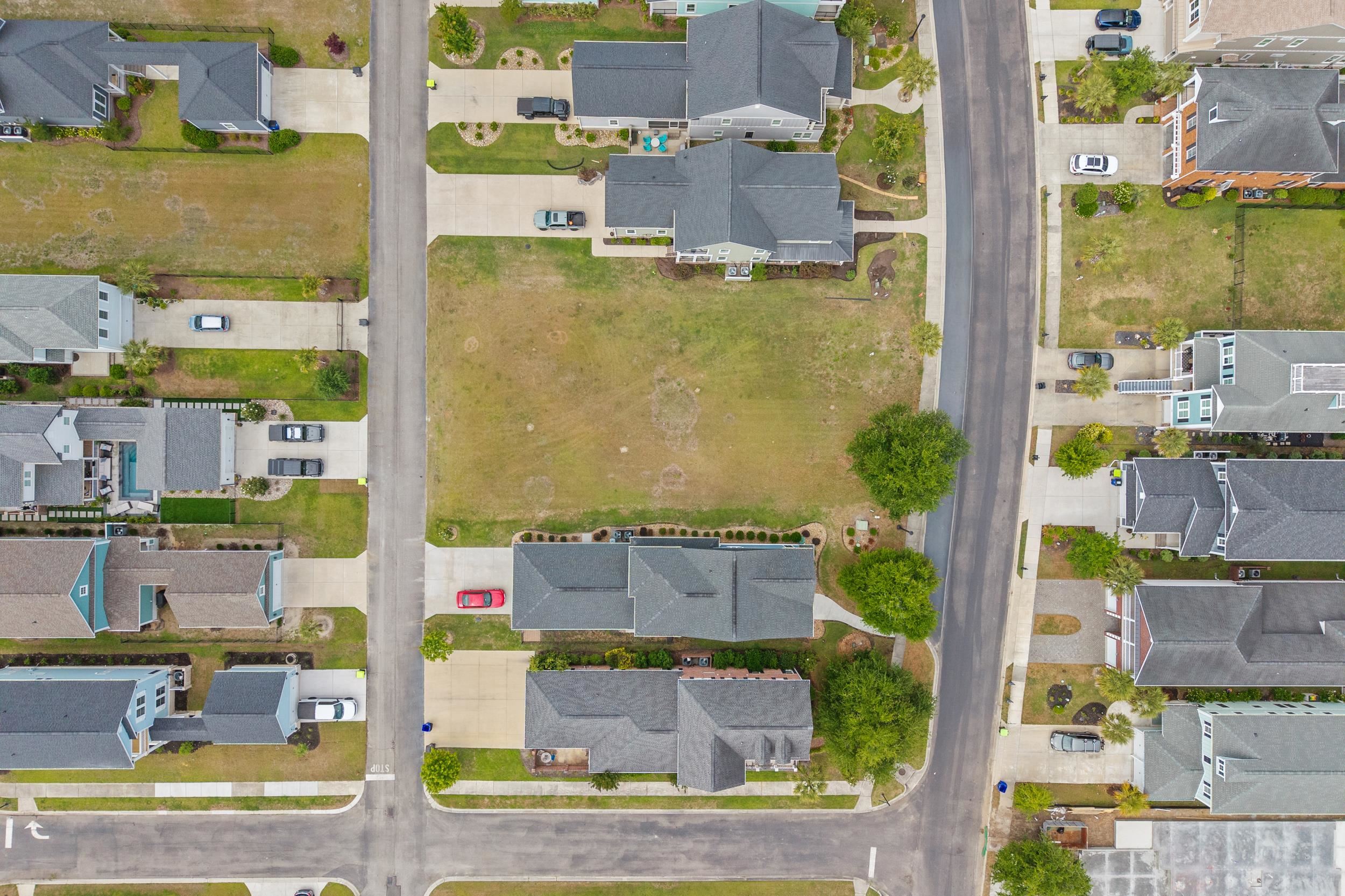 884 Crystal Water Way Property Photo 15
