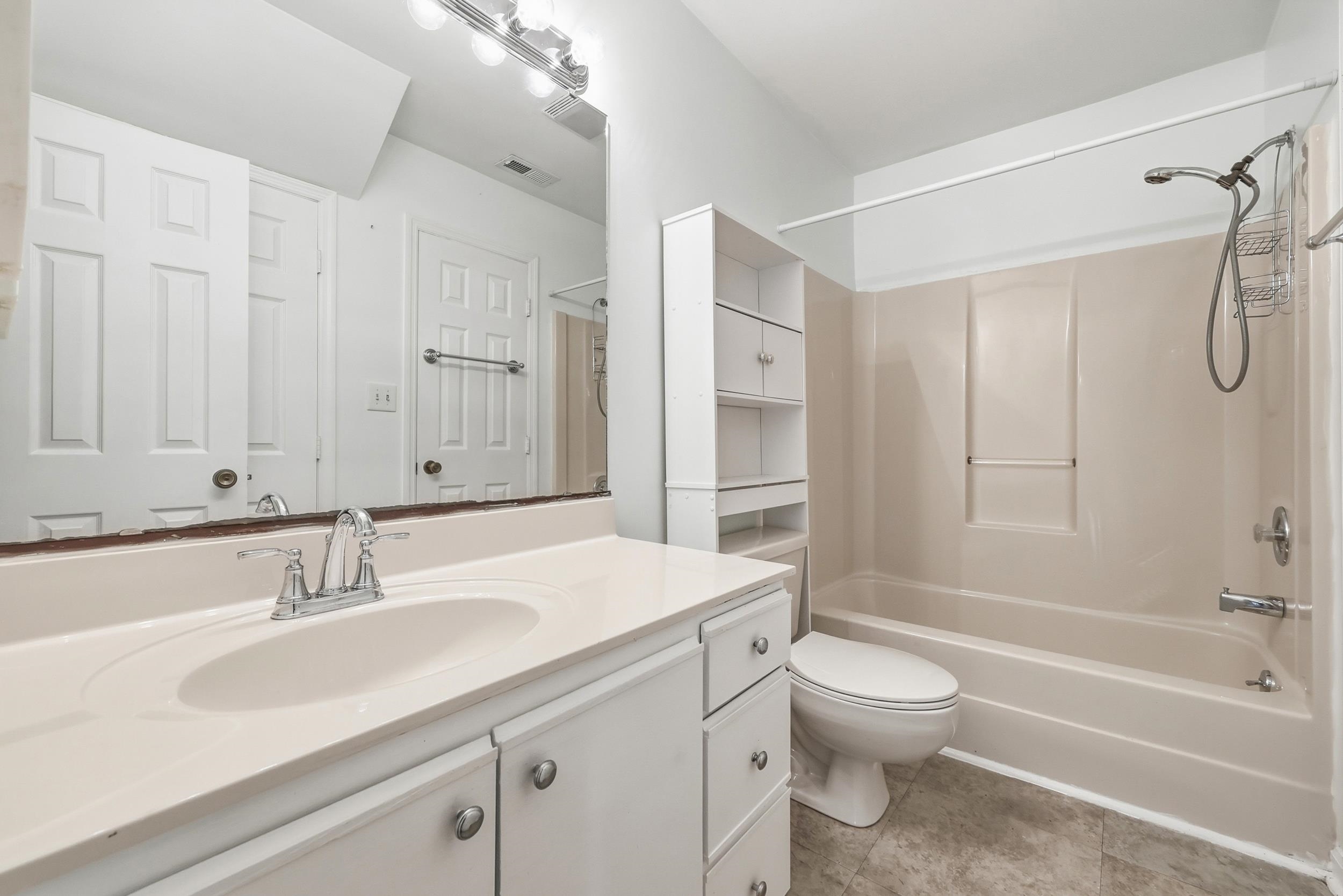 4338 Spa Dr. Property Photo 16