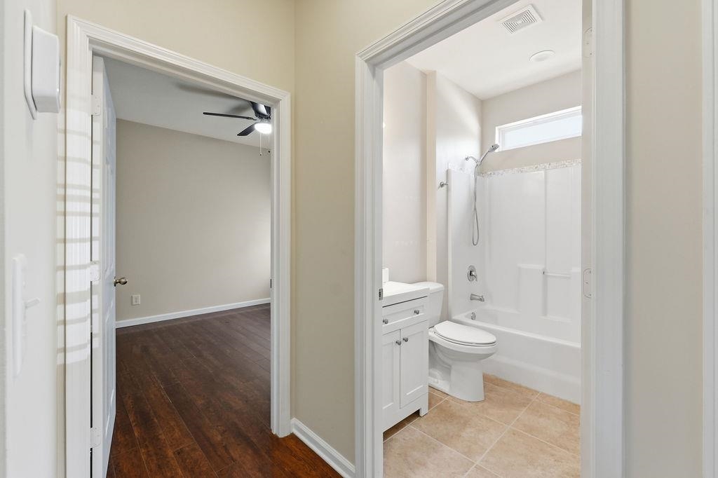 1606 Palmina Loop Property Photo 10