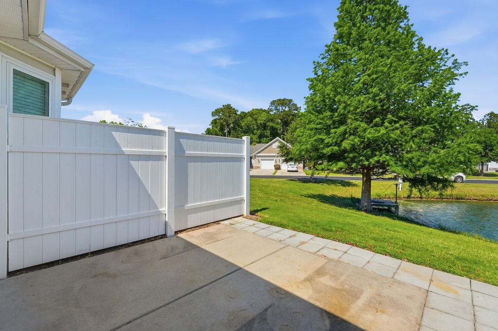 1606 Palmina Loop Property Photo 38