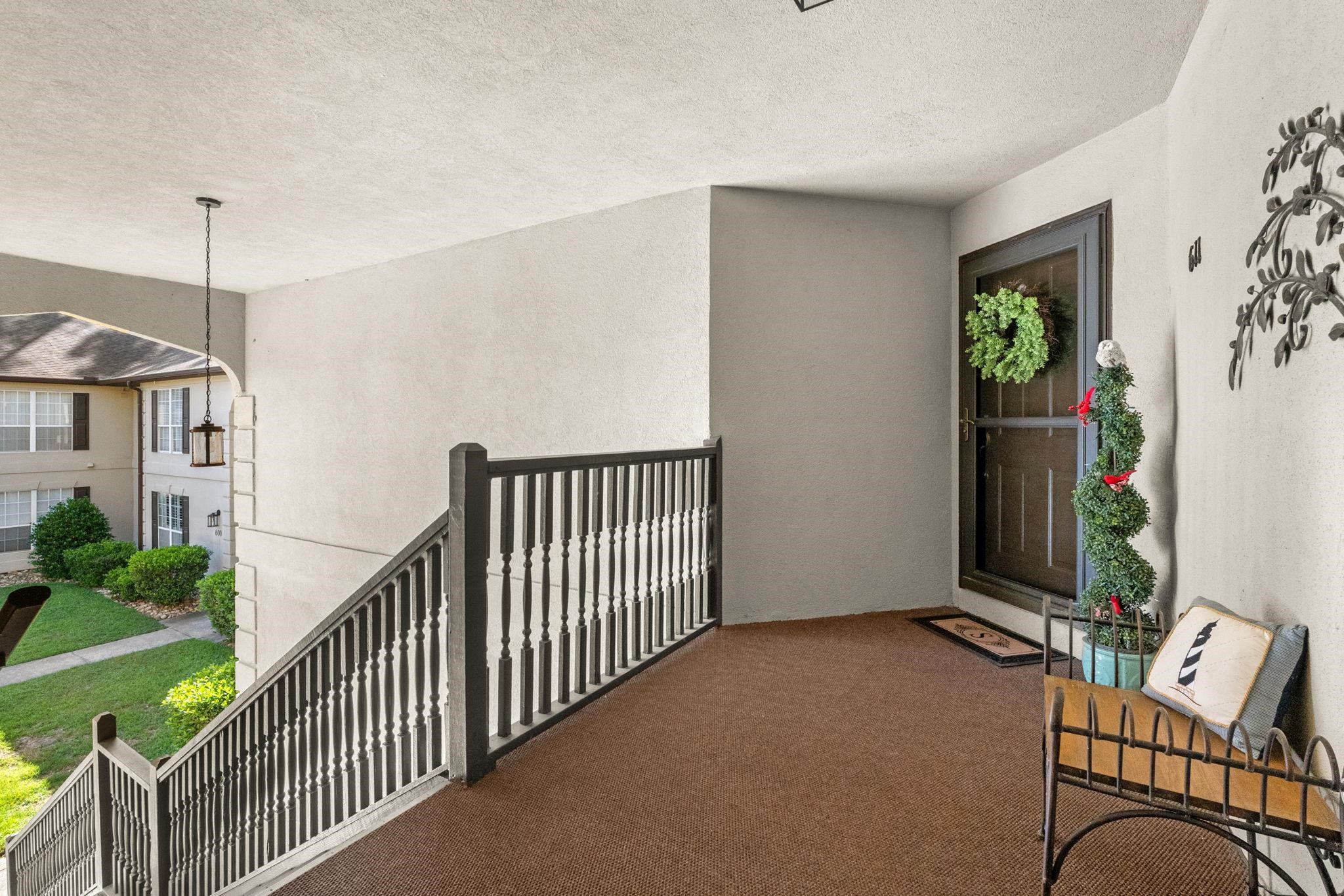 611 Pipers Ln. Property Photo 3