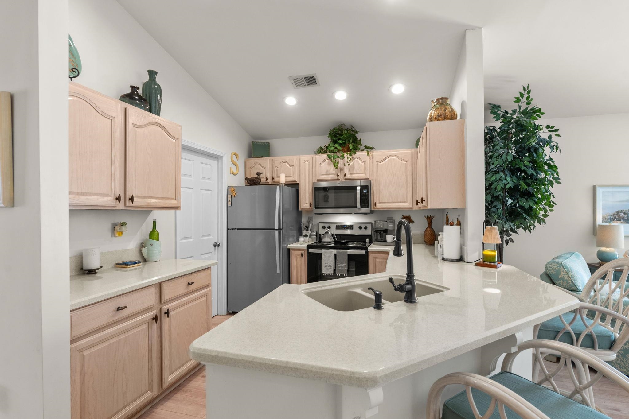 611 Pipers Ln. Property Photo 17