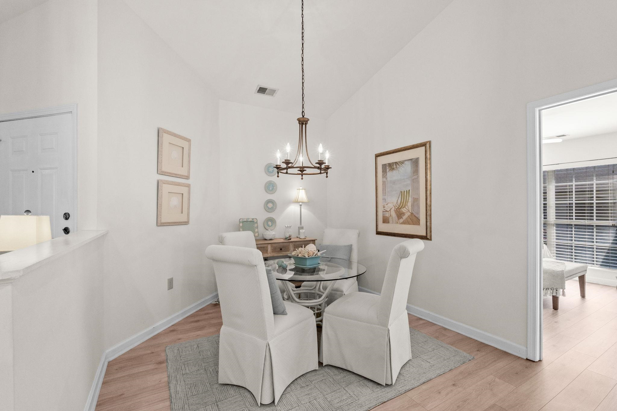 611 Pipers Ln. Property Photo 18