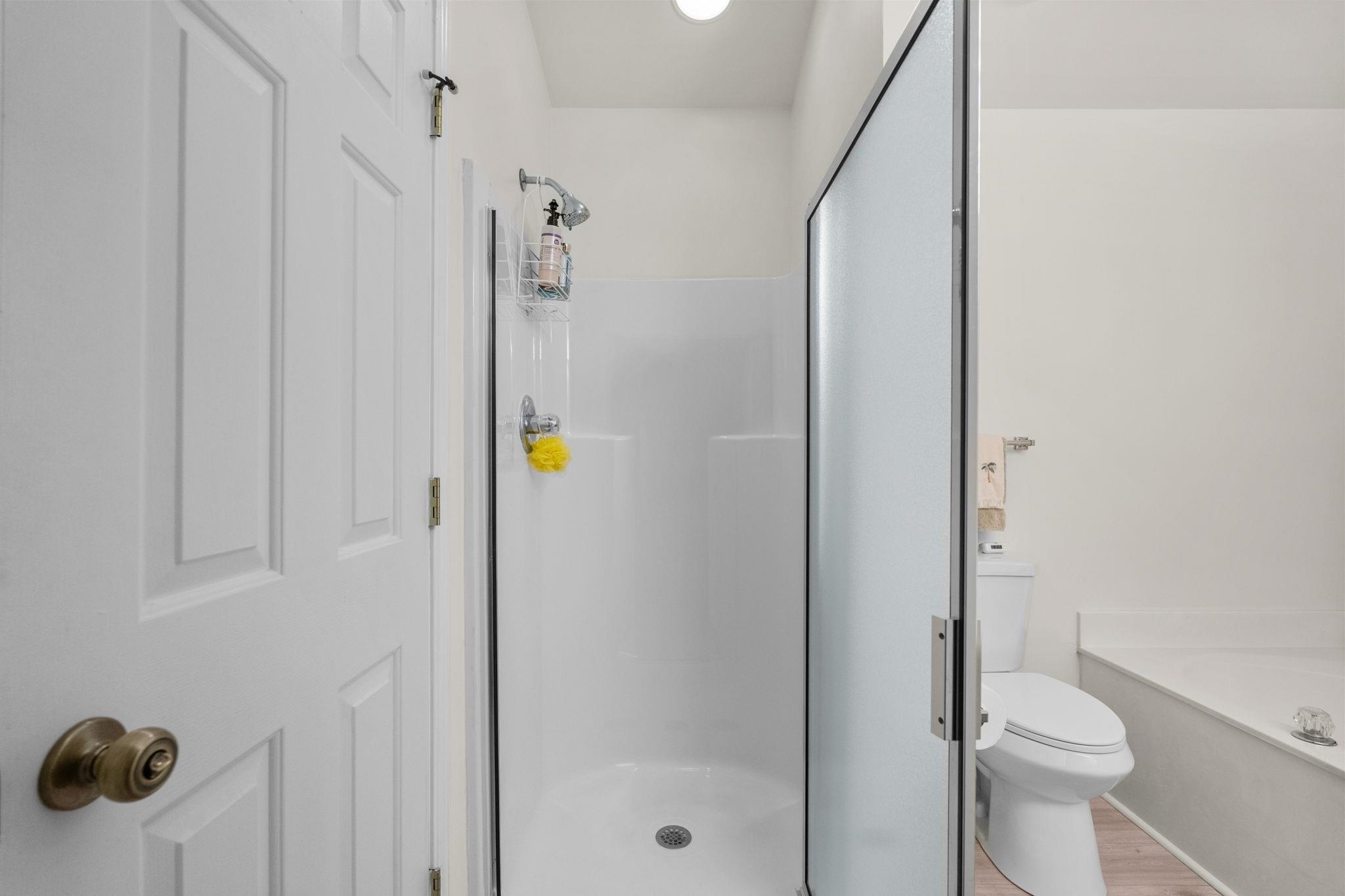 611 Pipers Ln. Property Photo 31