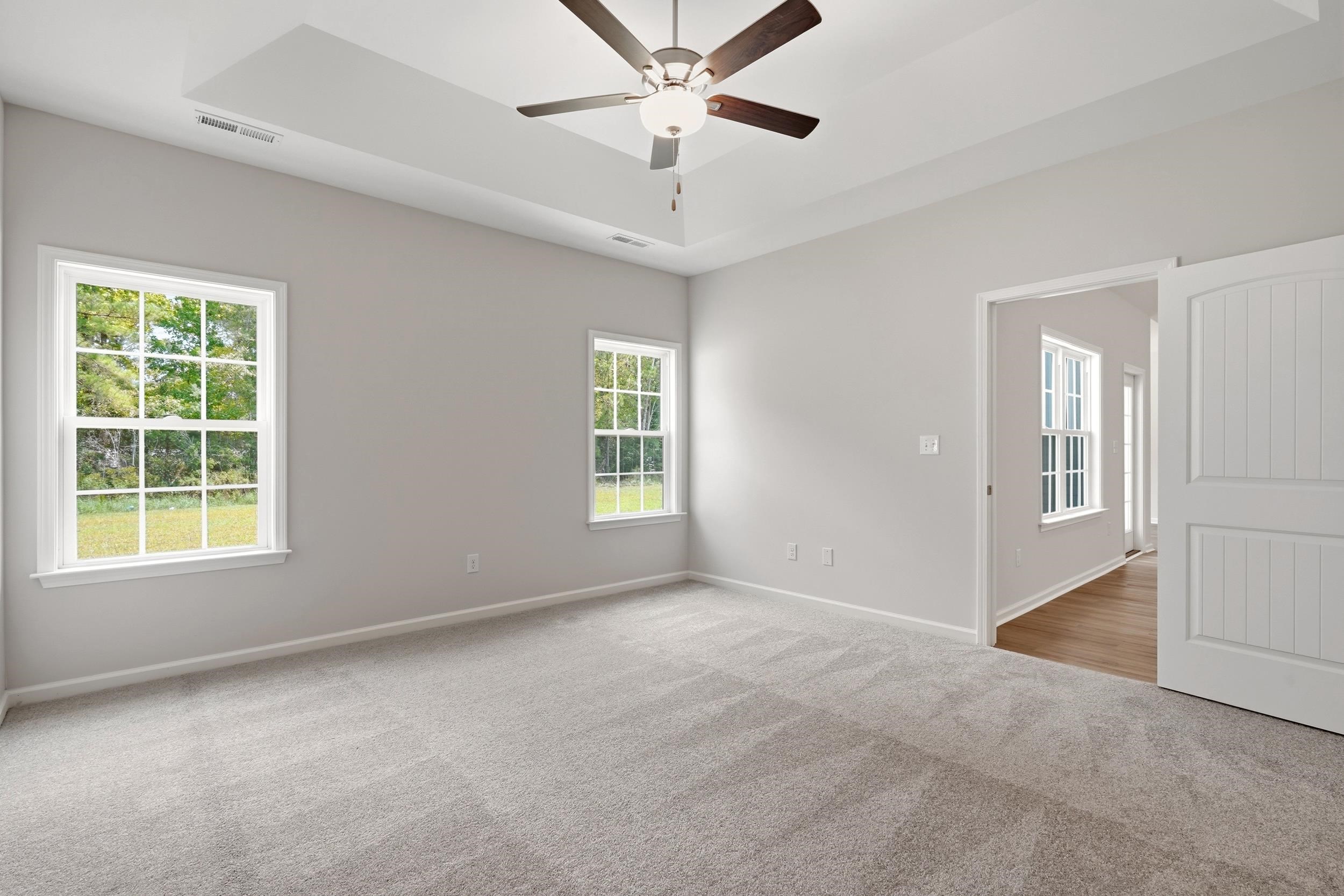 112 Cove Ln. Property Photo 9