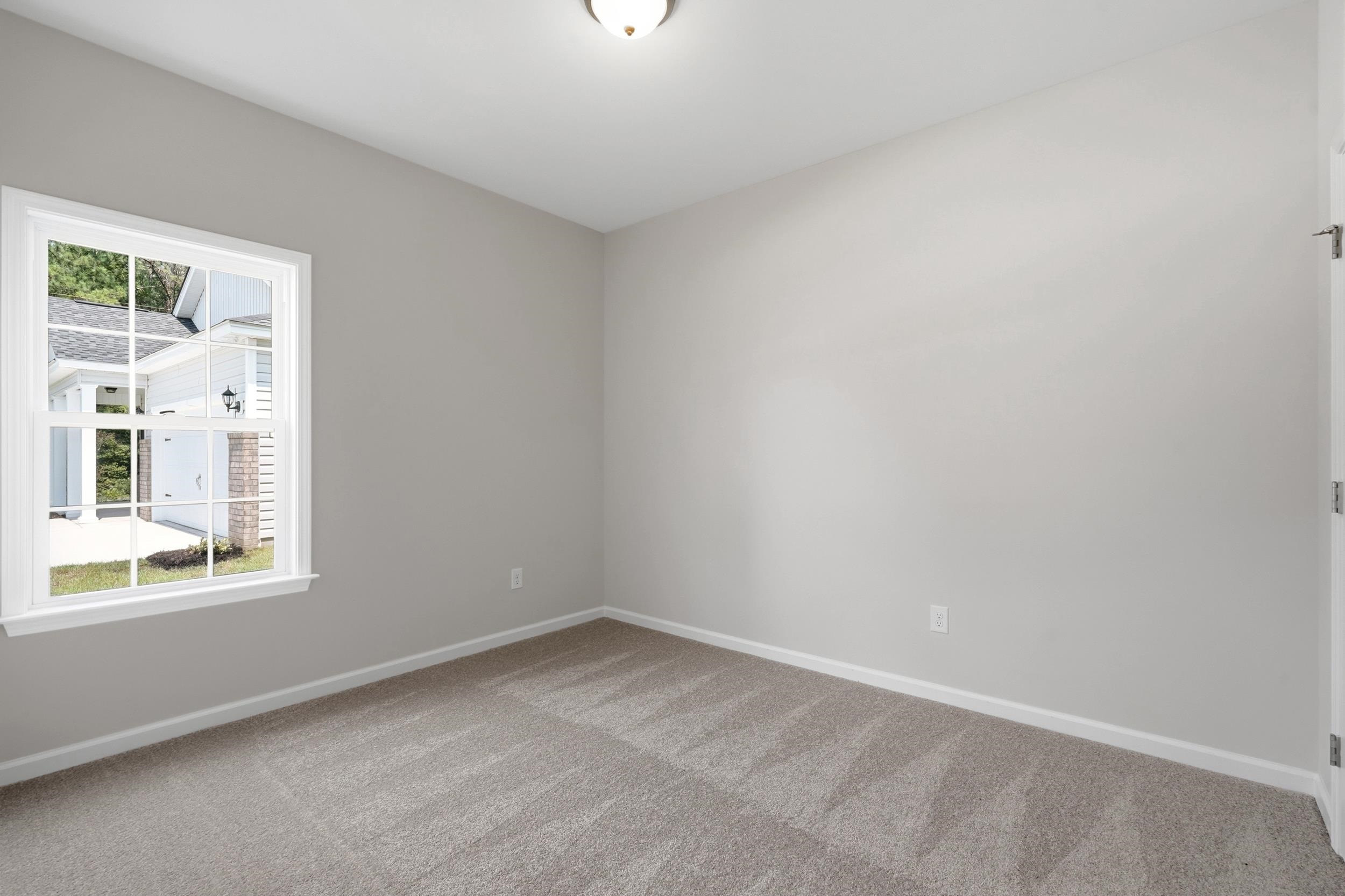 112 Cove Ln. Property Photo 13