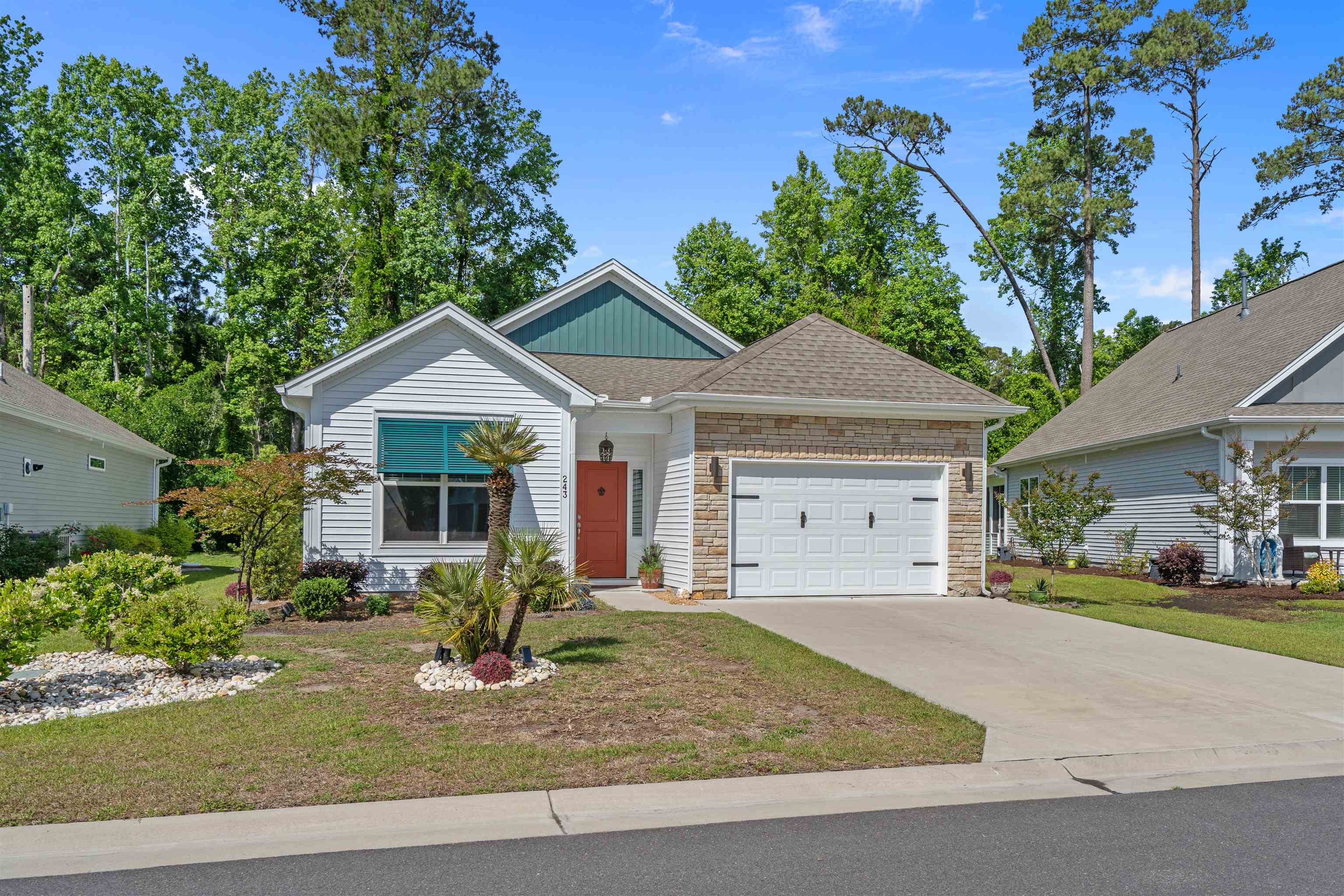 243 Sundew Loop Property Photo 1