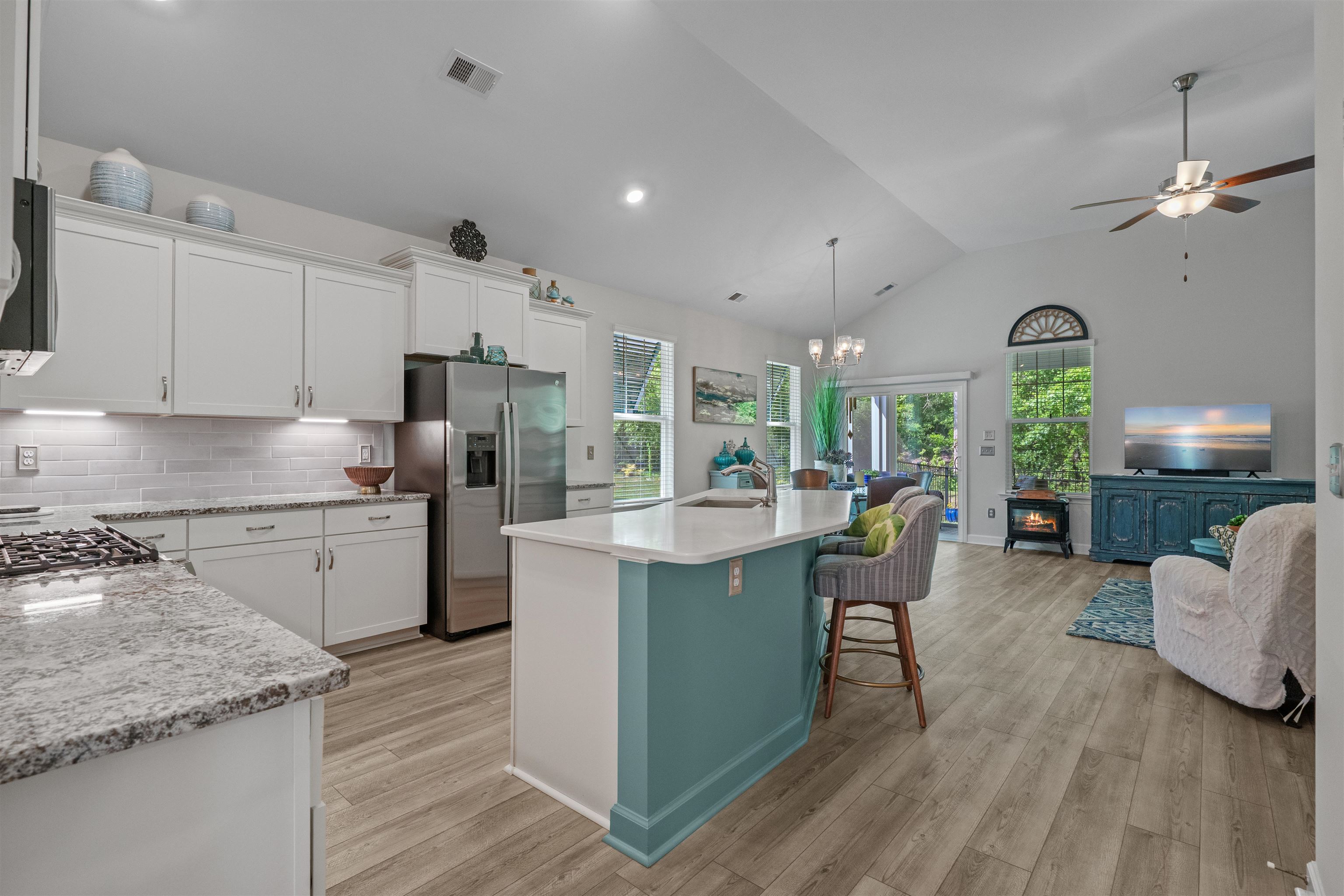 243 Sundew Loop Property Photo 9