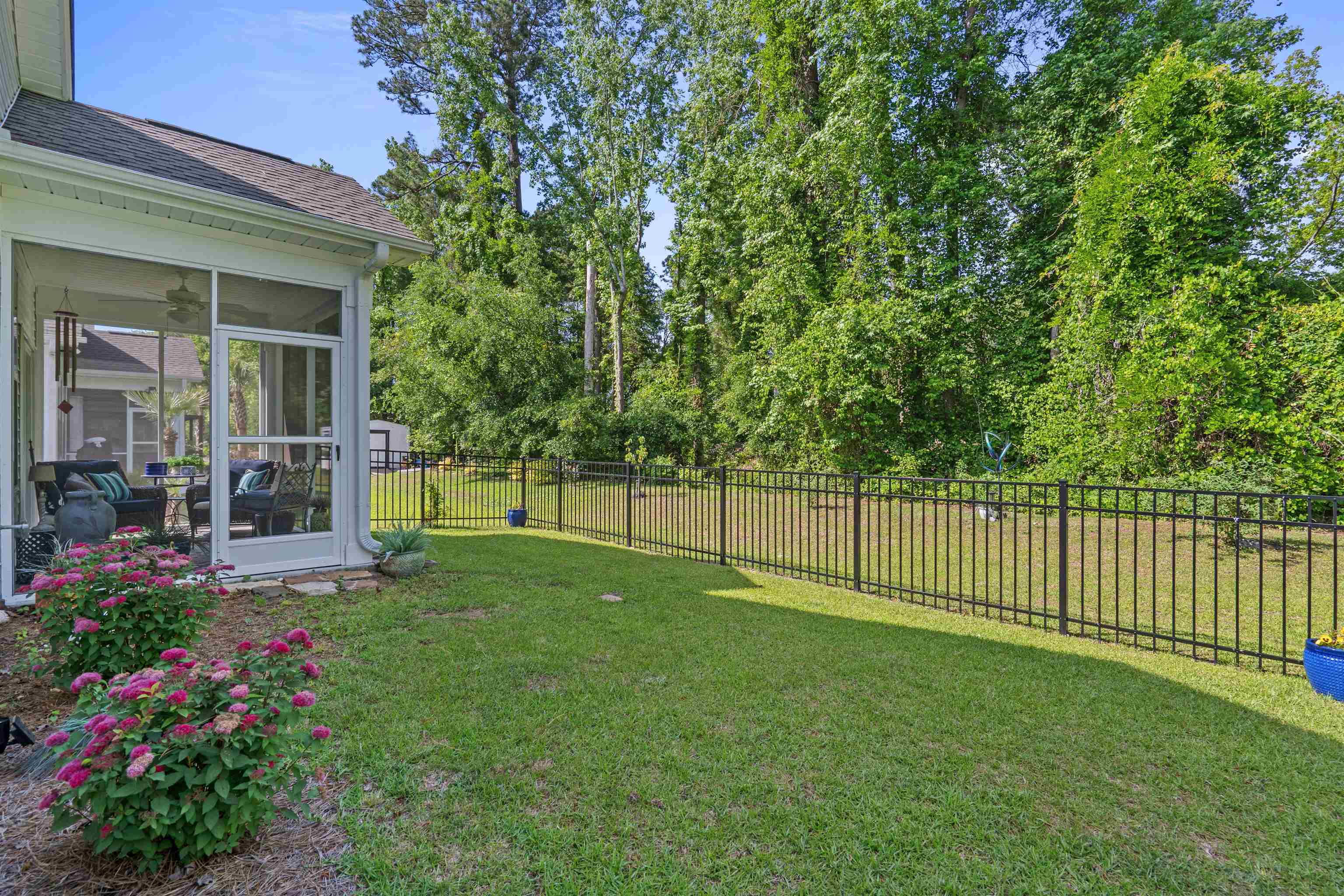 243 Sundew Loop Property Photo 26