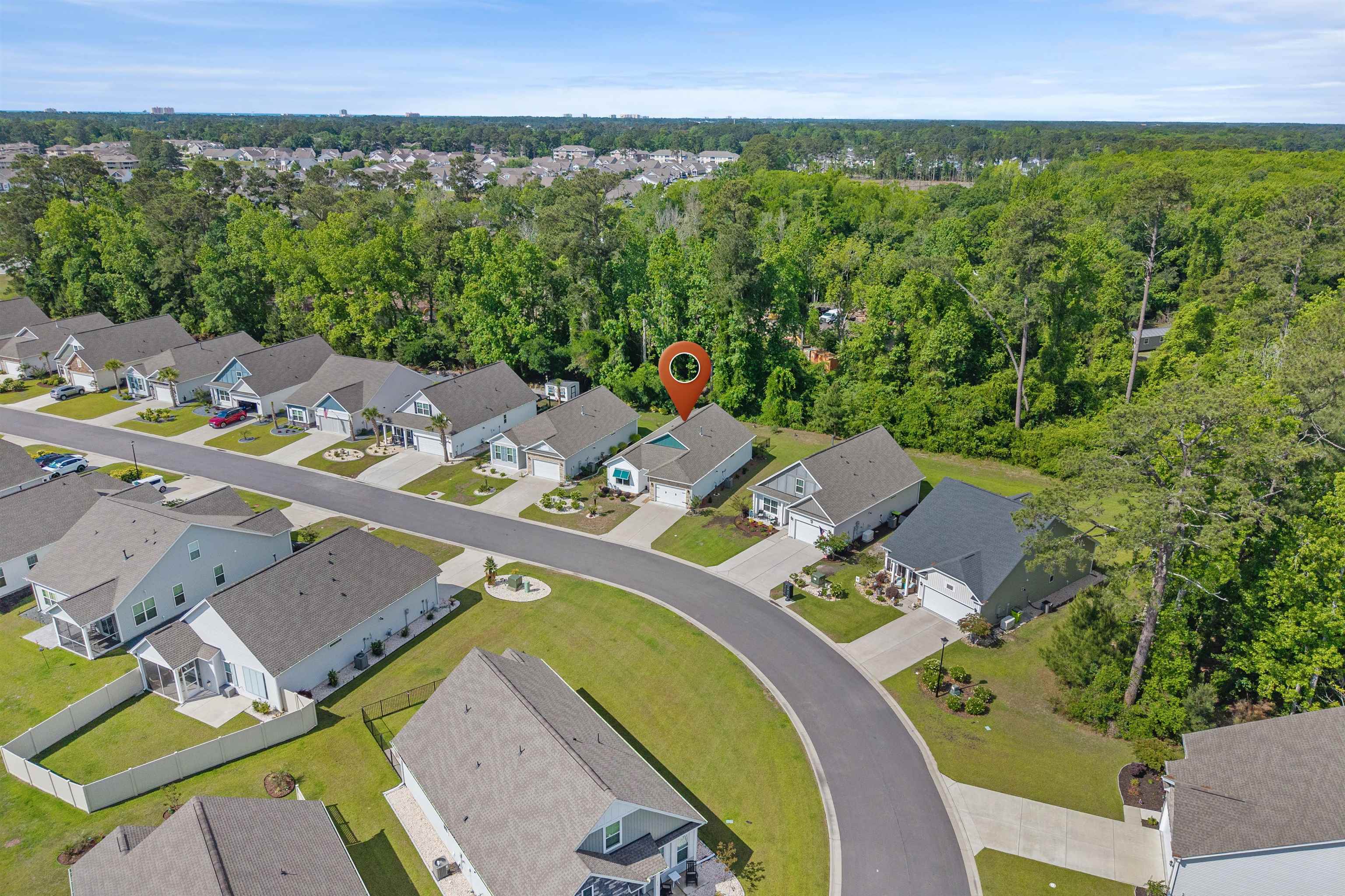 243 Sundew Loop Property Photo 38