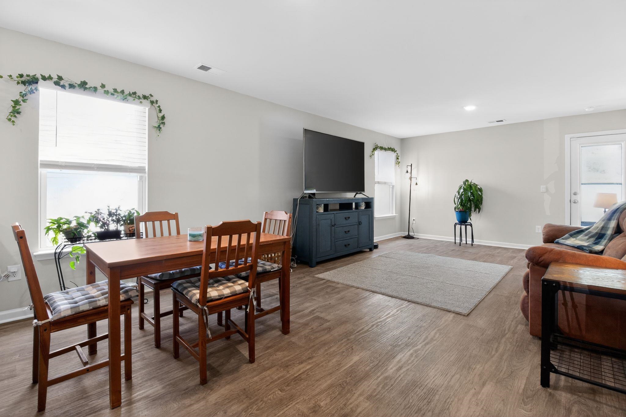 105 Brittmore Park Pl. Property Photo 8