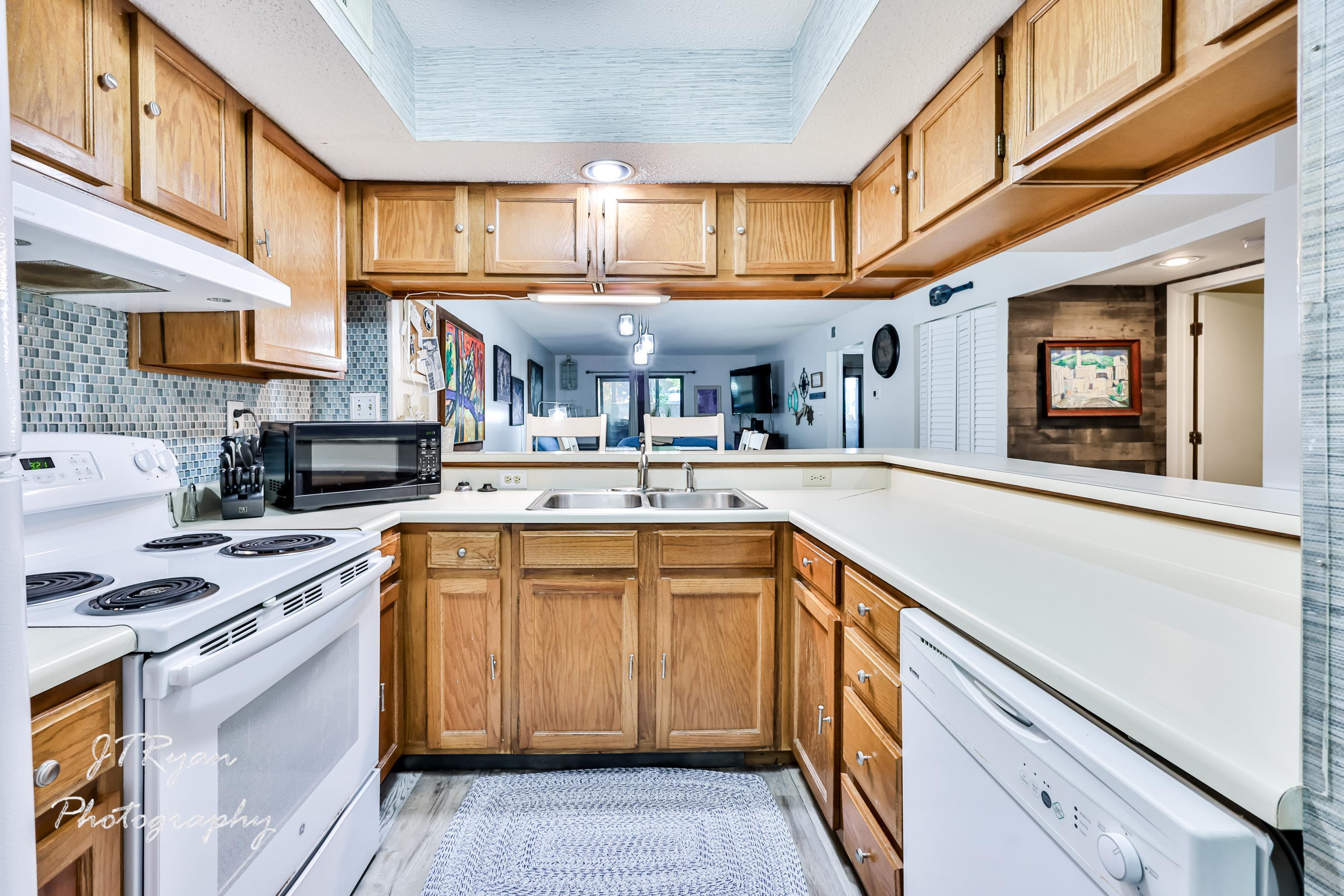 250 Masion Dr. Property Photo 8