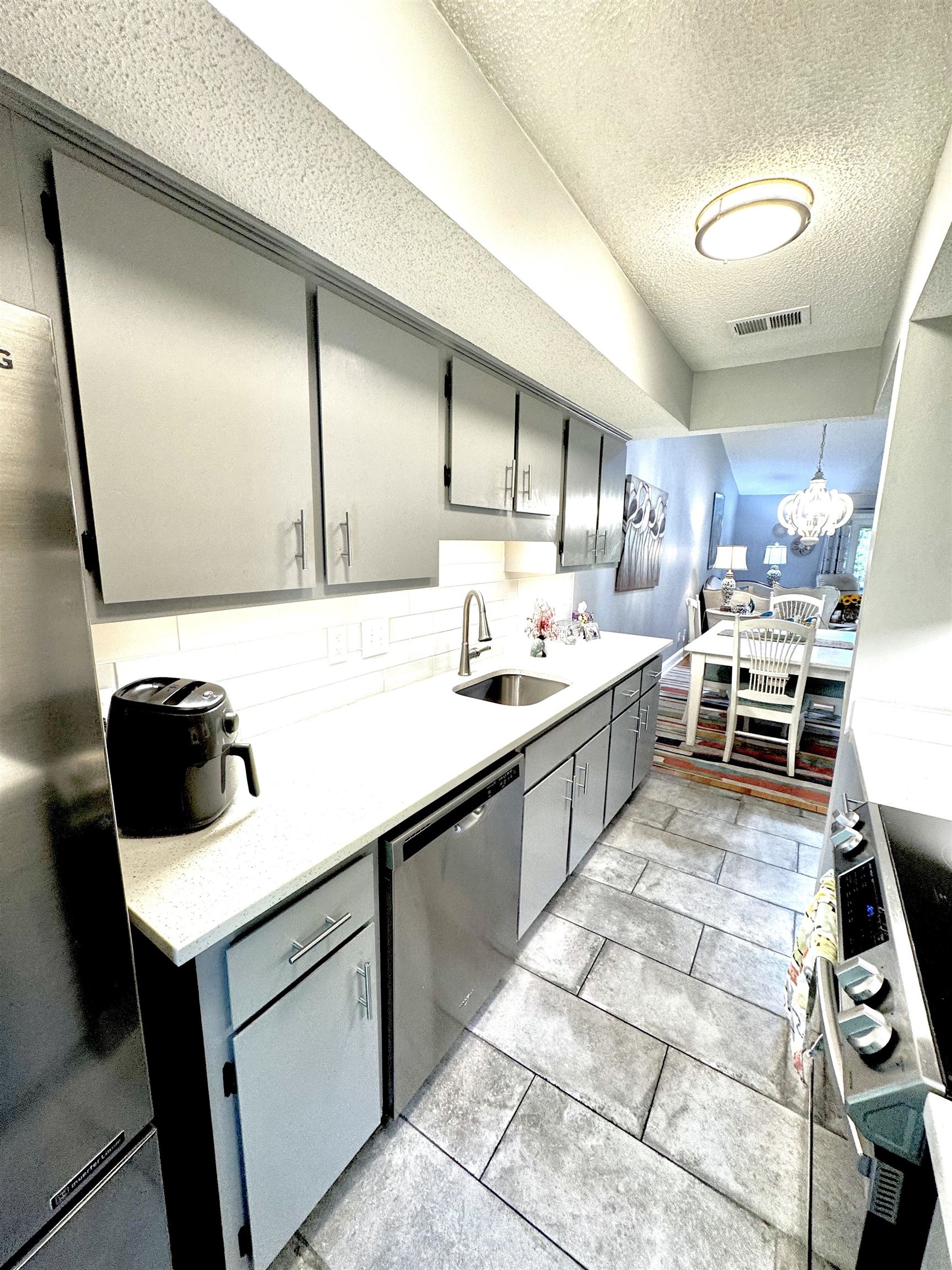 194 Tall Pines Way Property Photo 8
