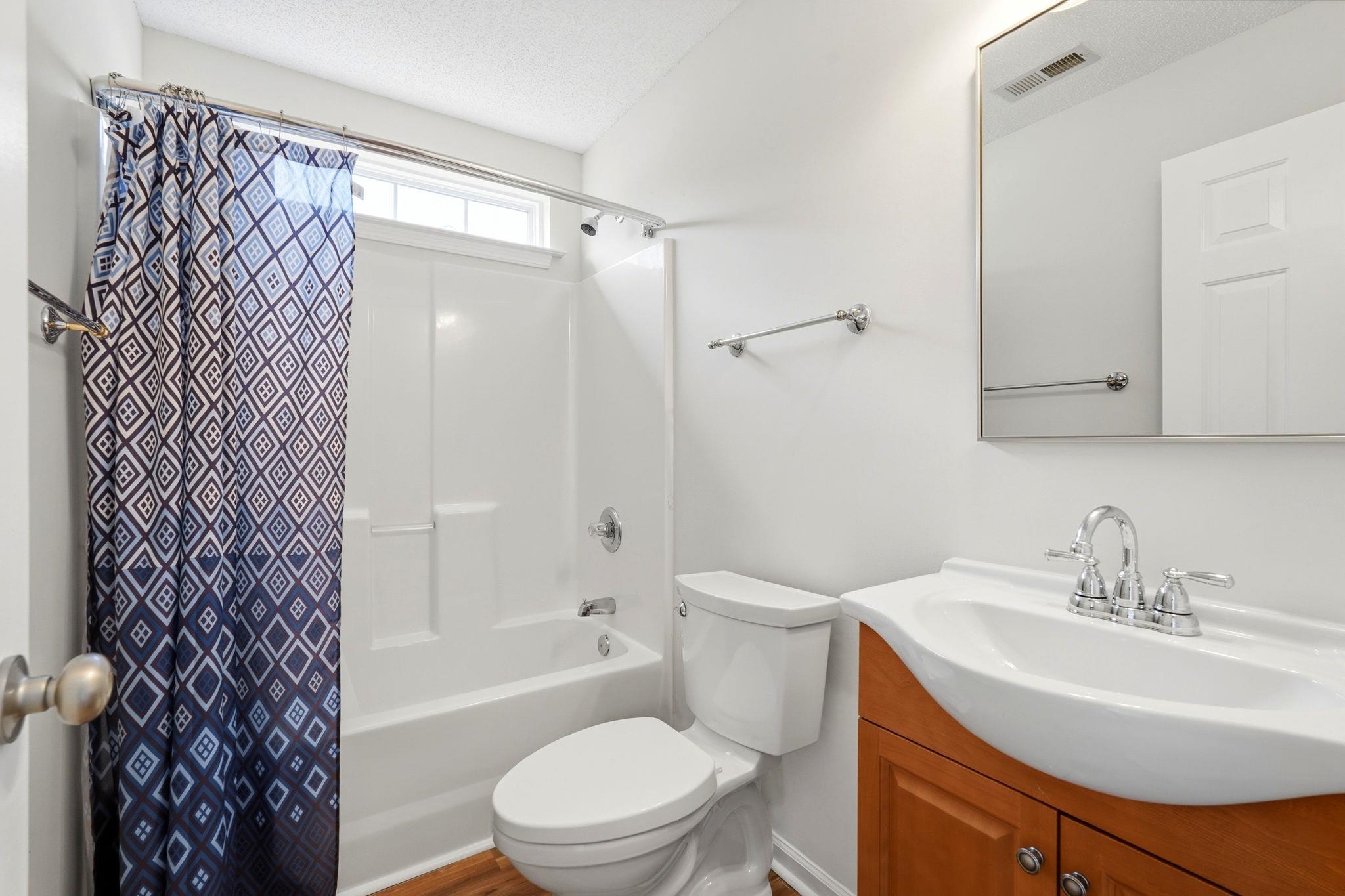 1648 Langley Dr. Property Photo 18