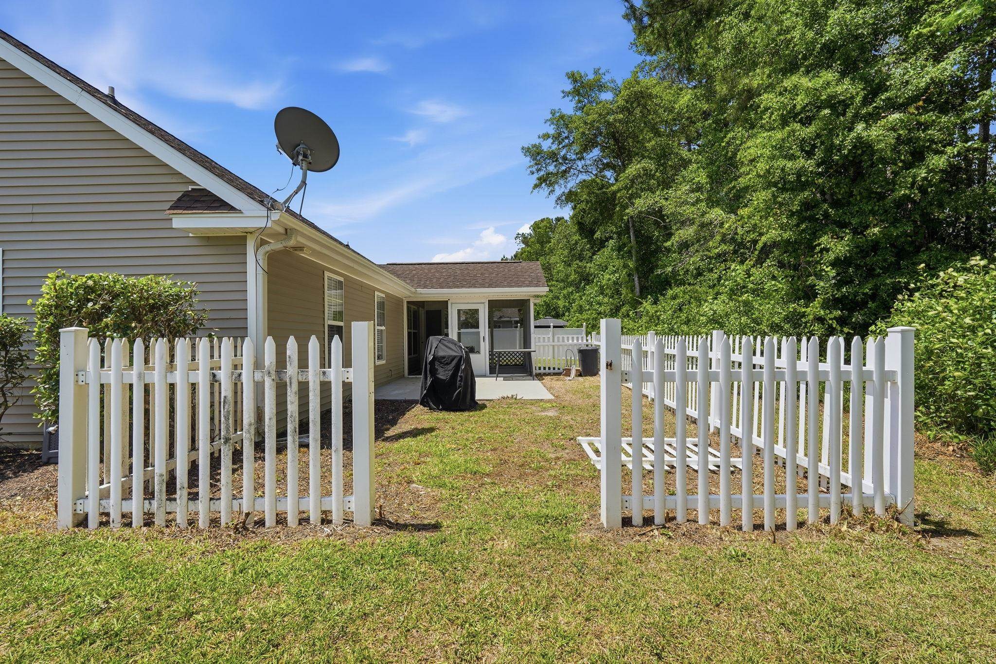 1648 Langley Dr. Property Photo 30