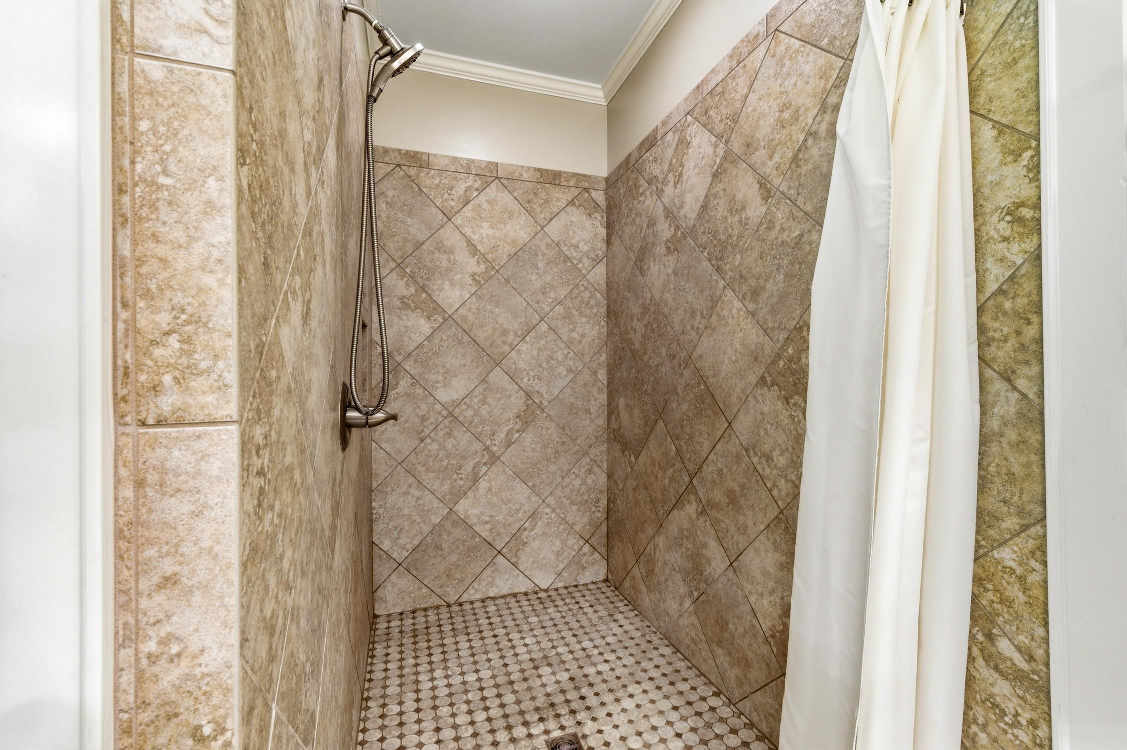 902 Grange Rd Property Photo 25