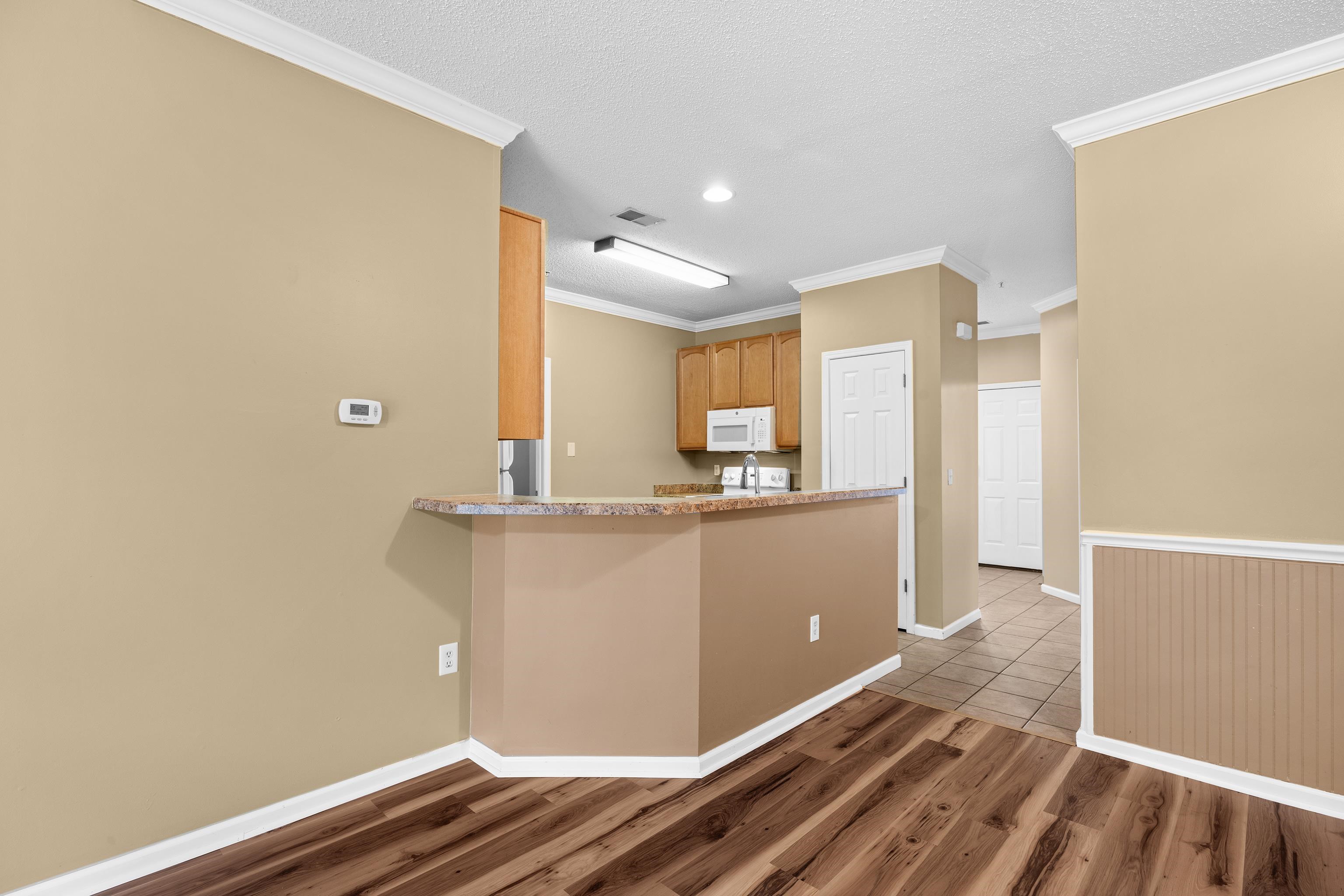 5840 Longwood Dr. Property Photo 8