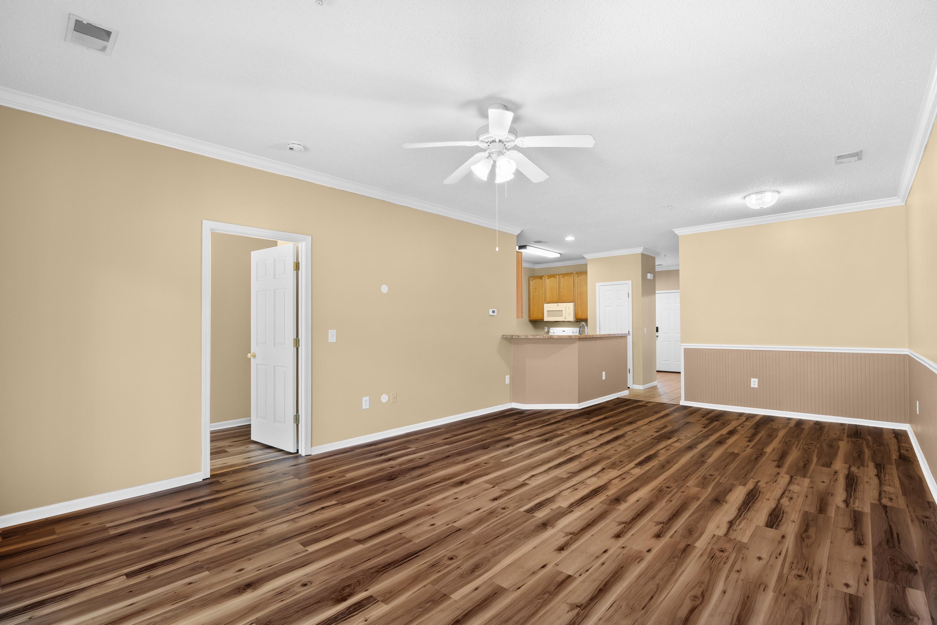 5840 Longwood Dr. Property Photo 11