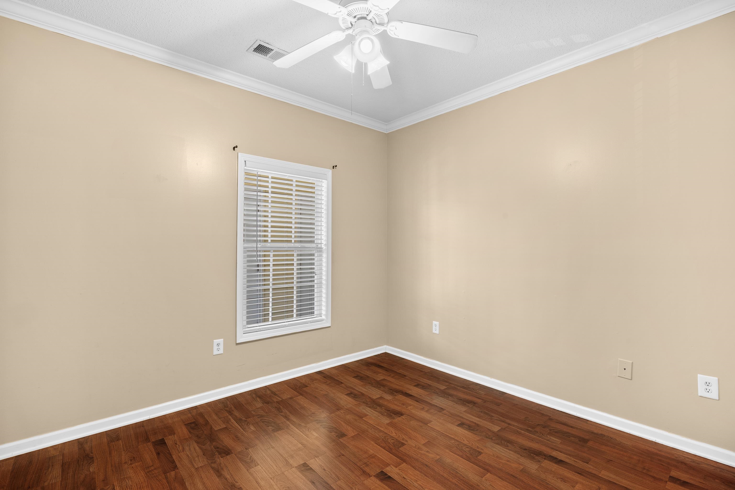 5840 Longwood Dr. Property Photo 37
