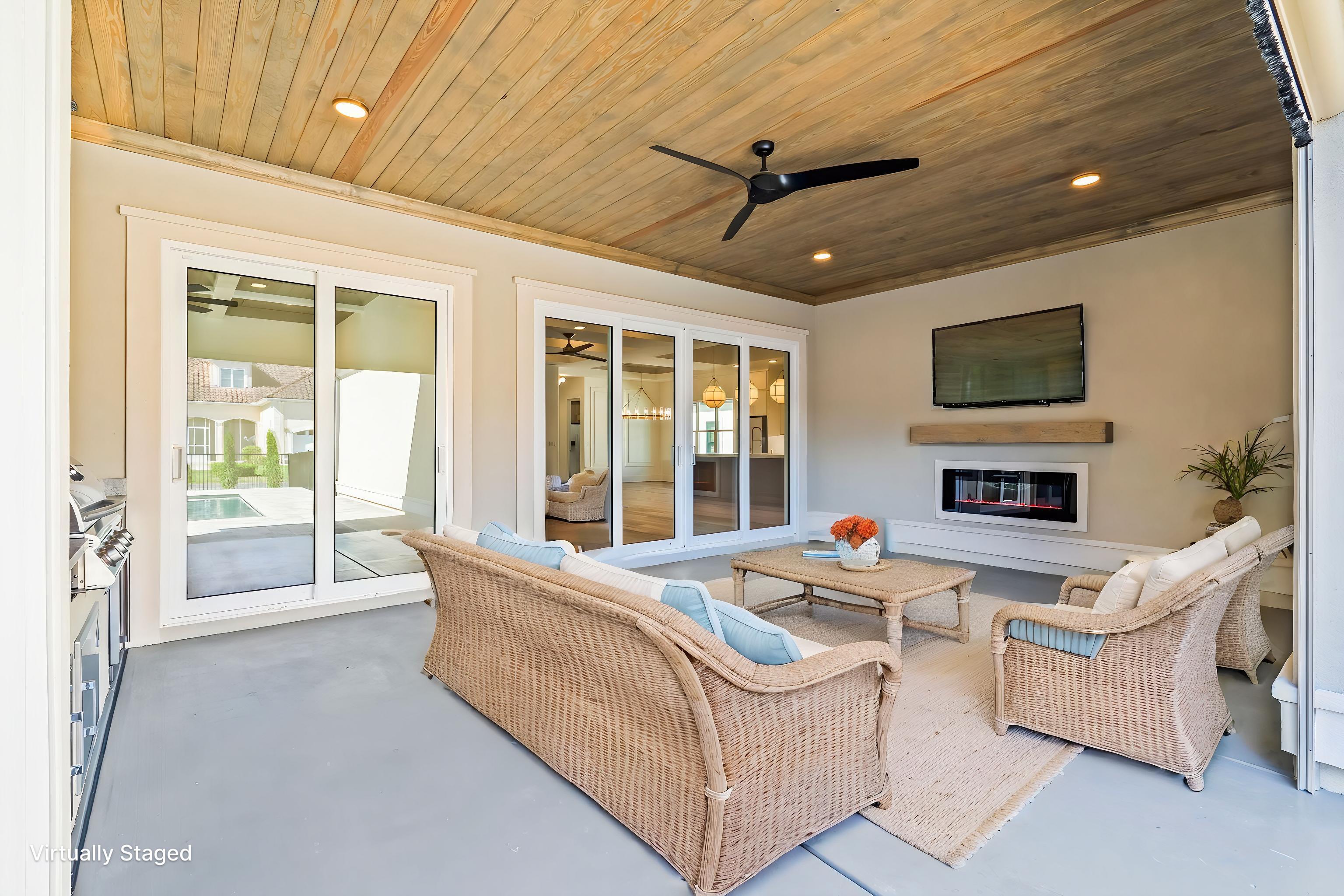 825 Bluffview Dr. Property Photo 6