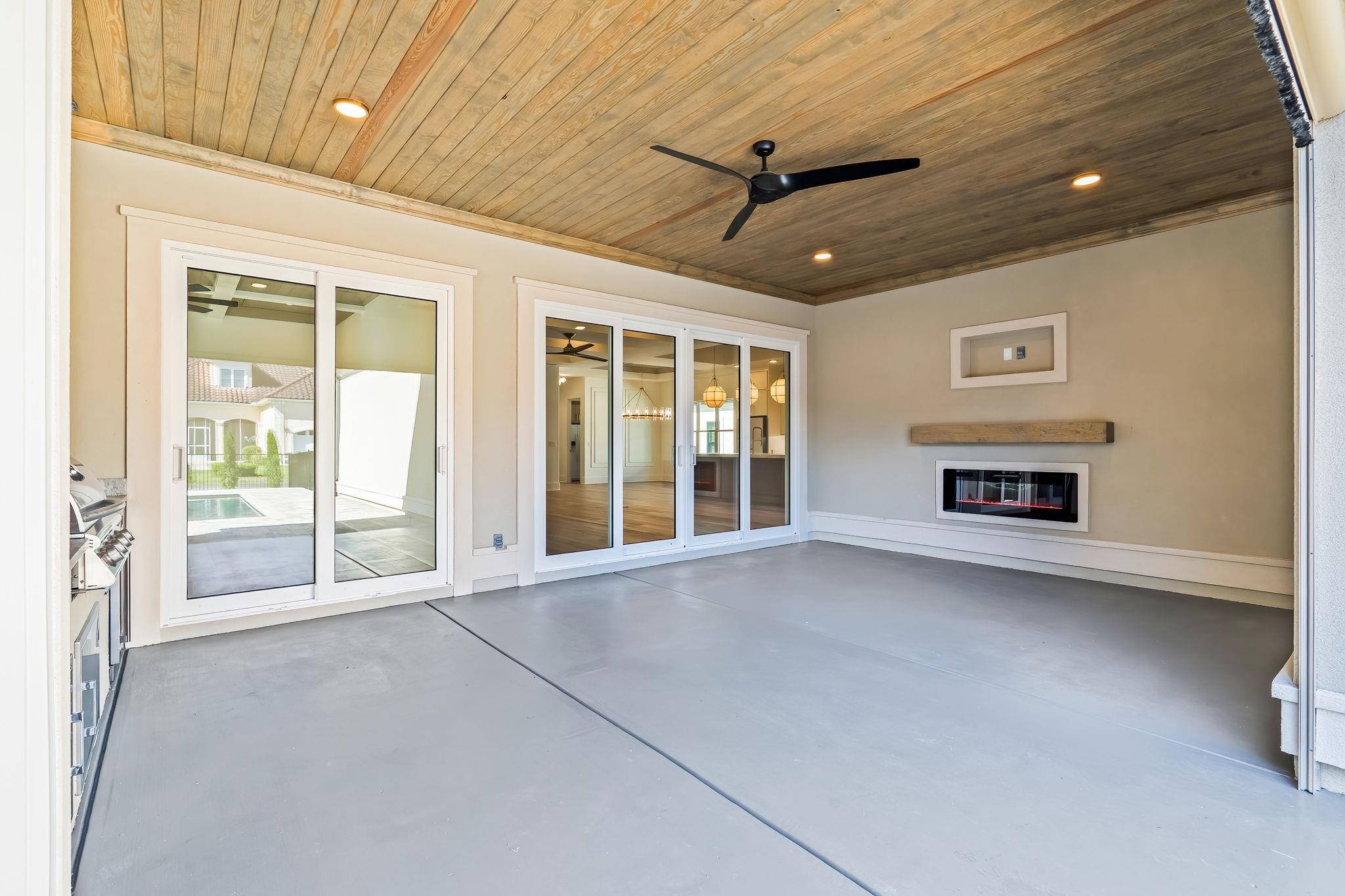 825 Bluffview Dr. Property Photo 37