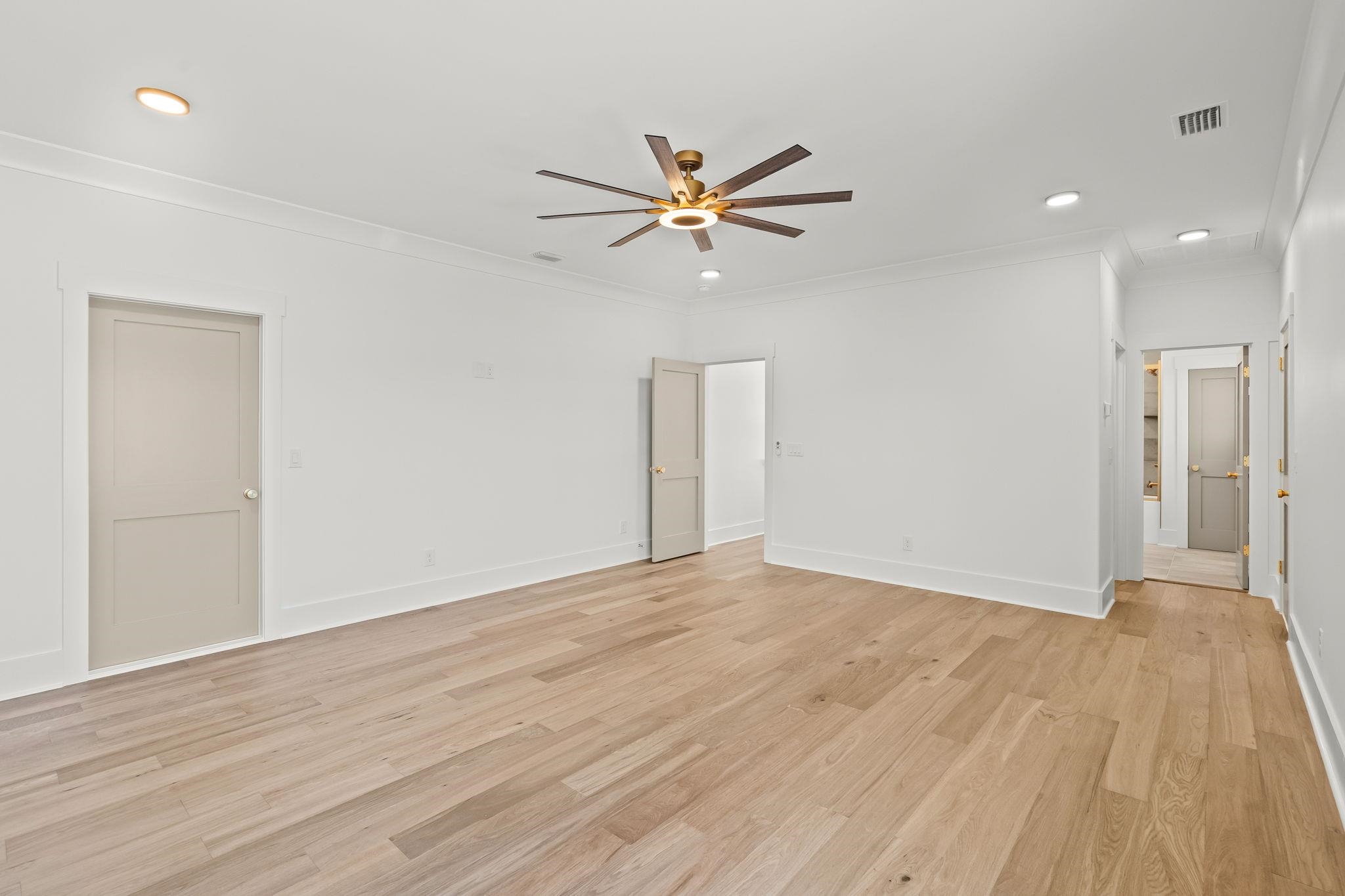 825 Bluffview Dr. Property Photo 64